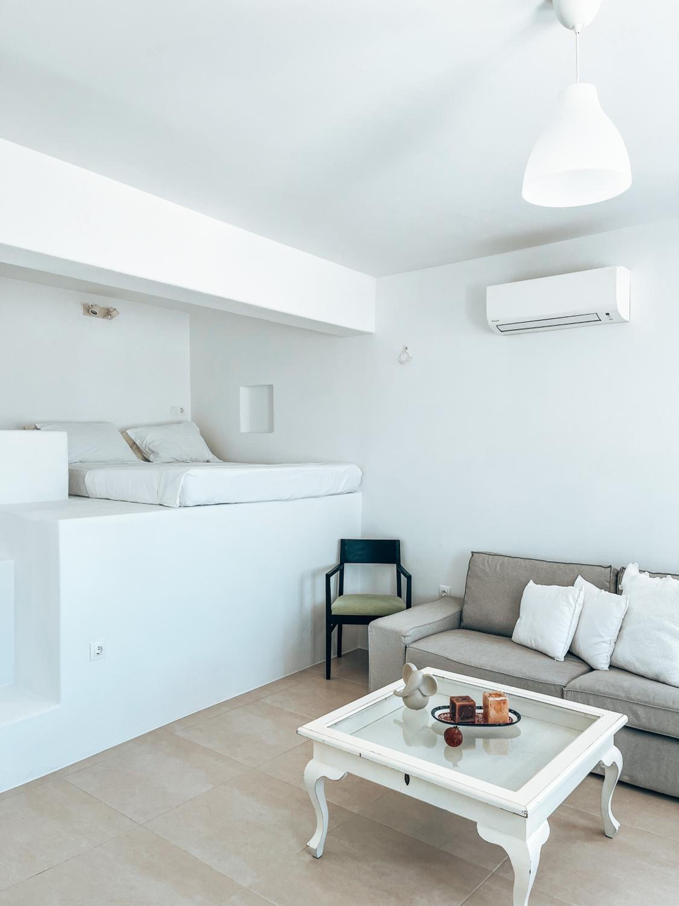 Deluxe Suite with Sea View photo 3