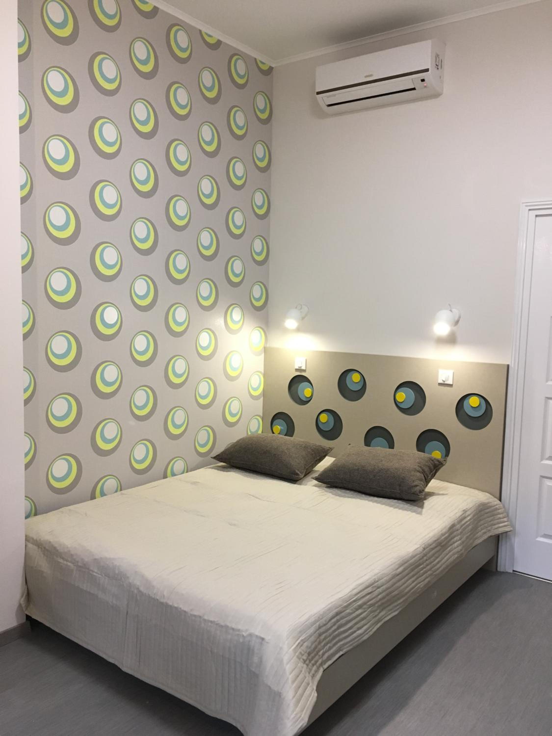 Studio Apartment thumbnail 5