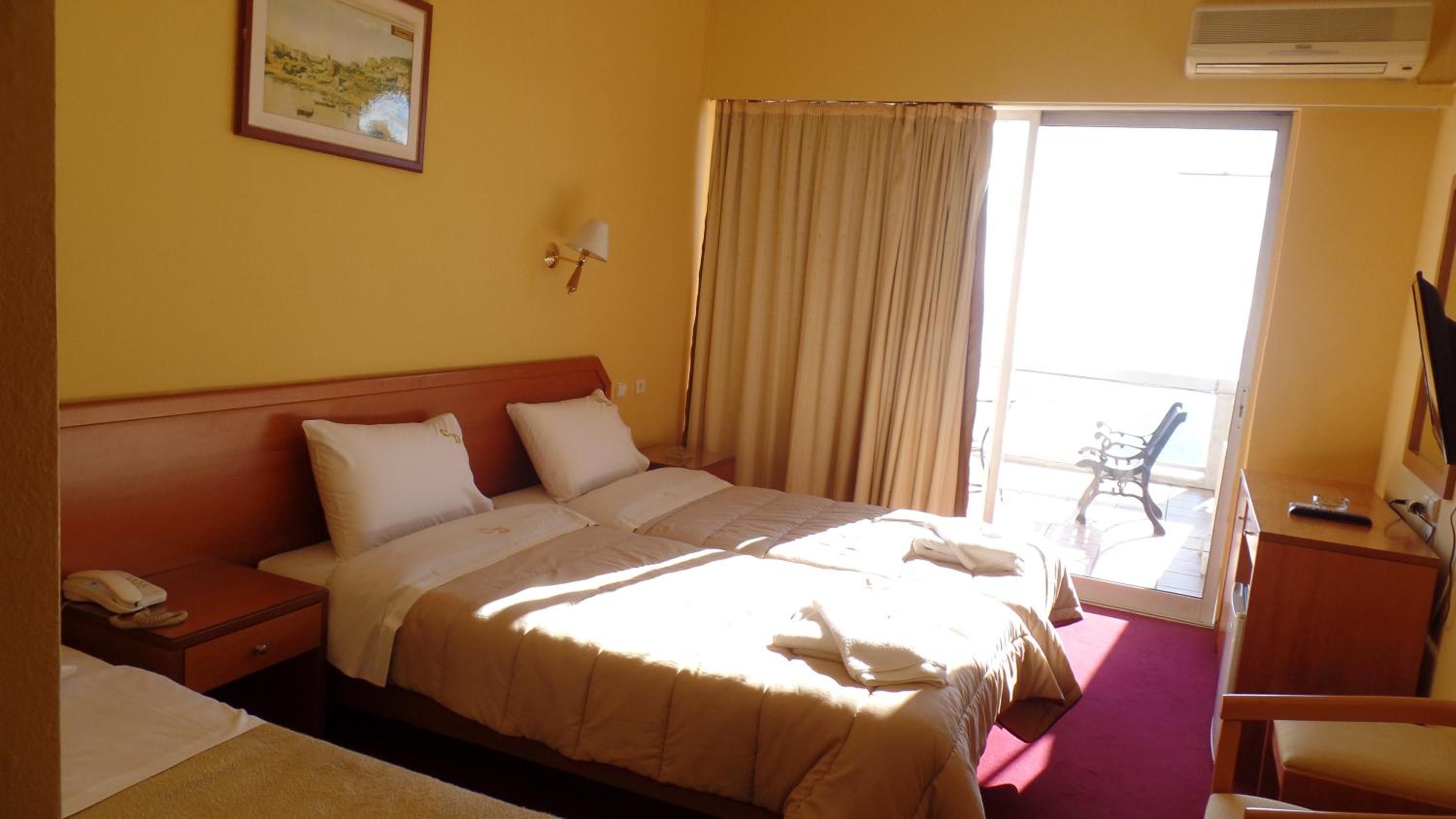 Double Room with Sea View and Extra Bed
