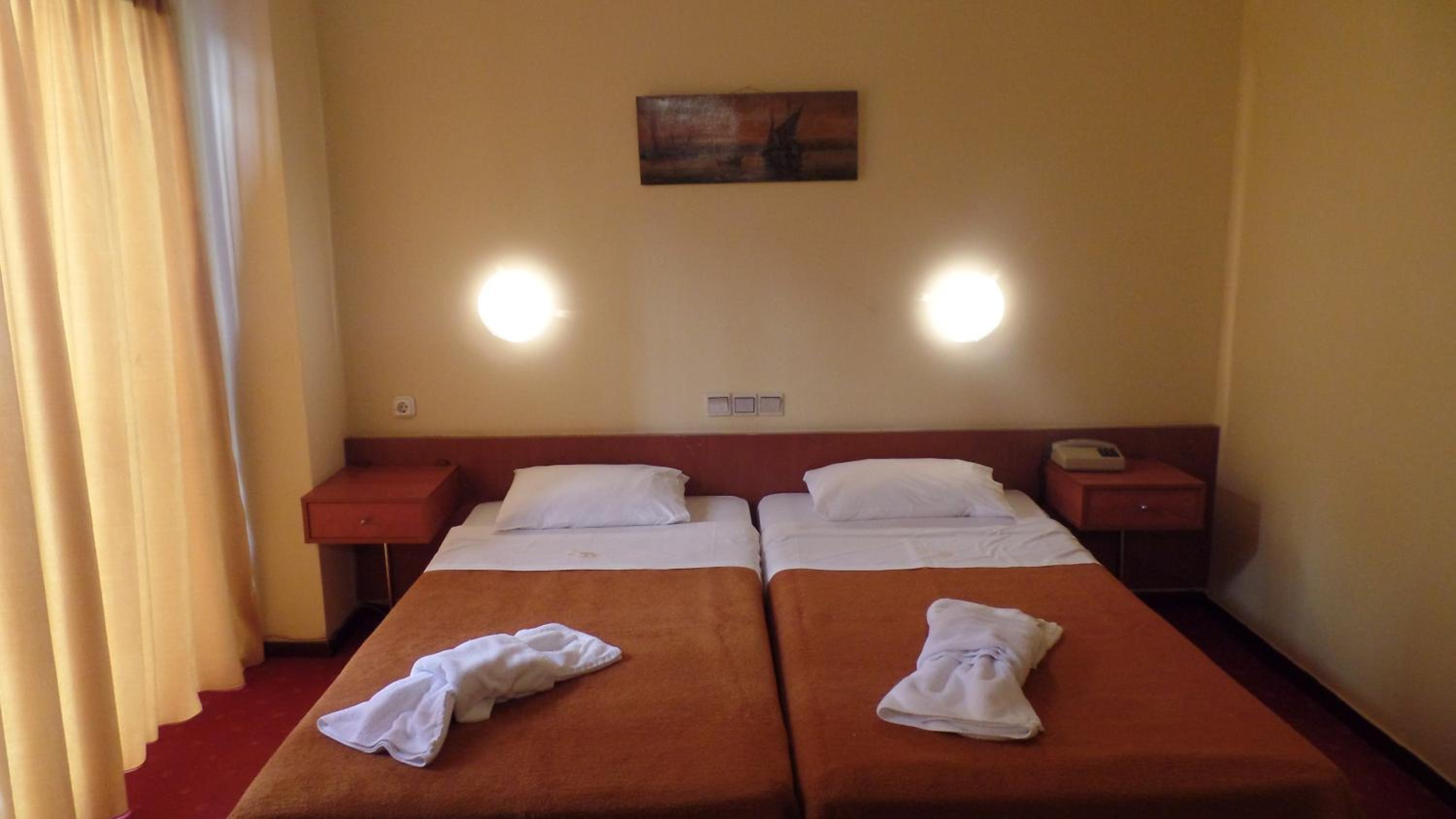 Economy Twin Room