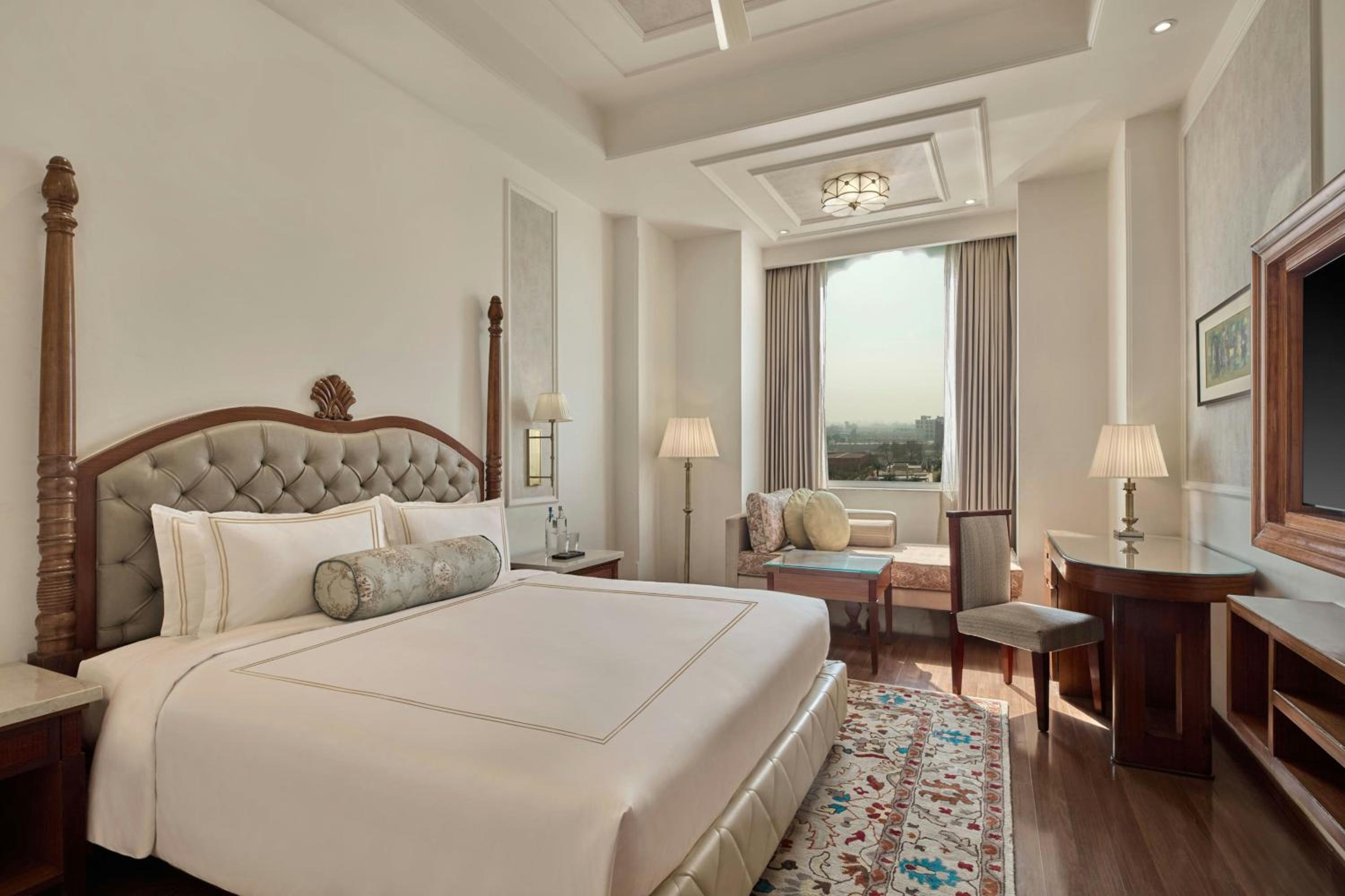 Club King Room - Photo 1