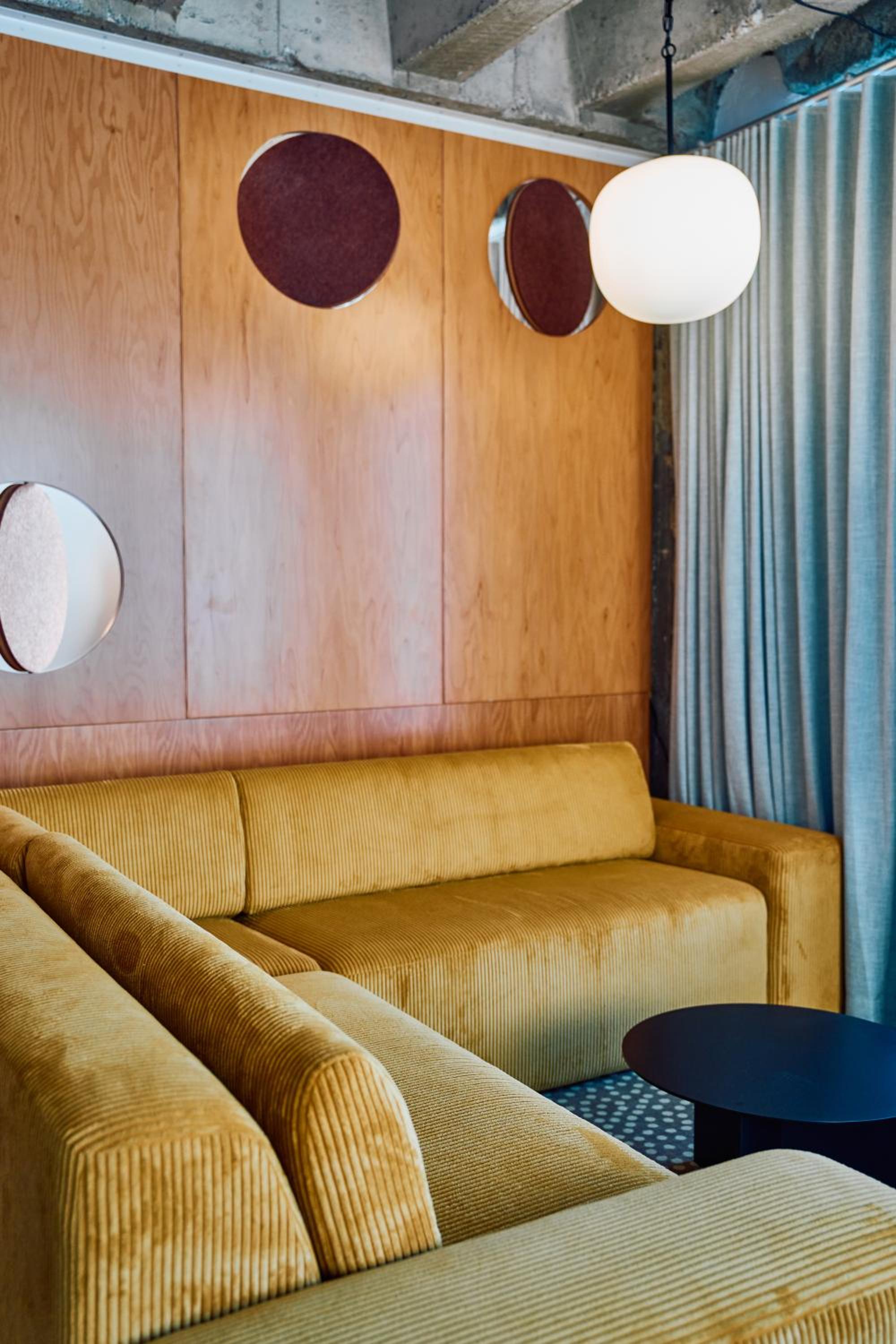 Accessible Tri King Suite (Renovated) photo 3