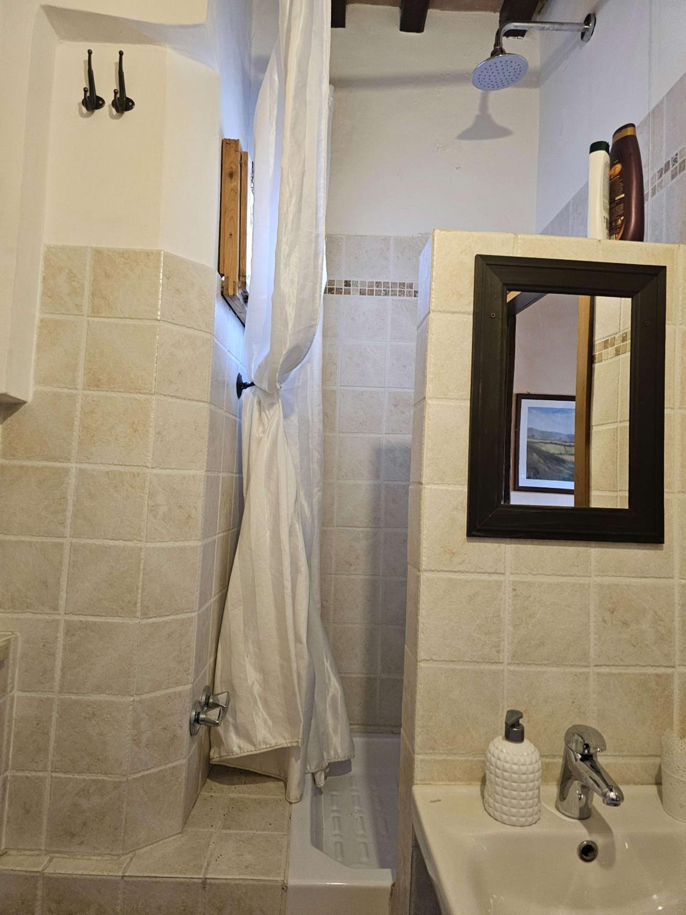 Comfort Triple Room with Shower photo 3