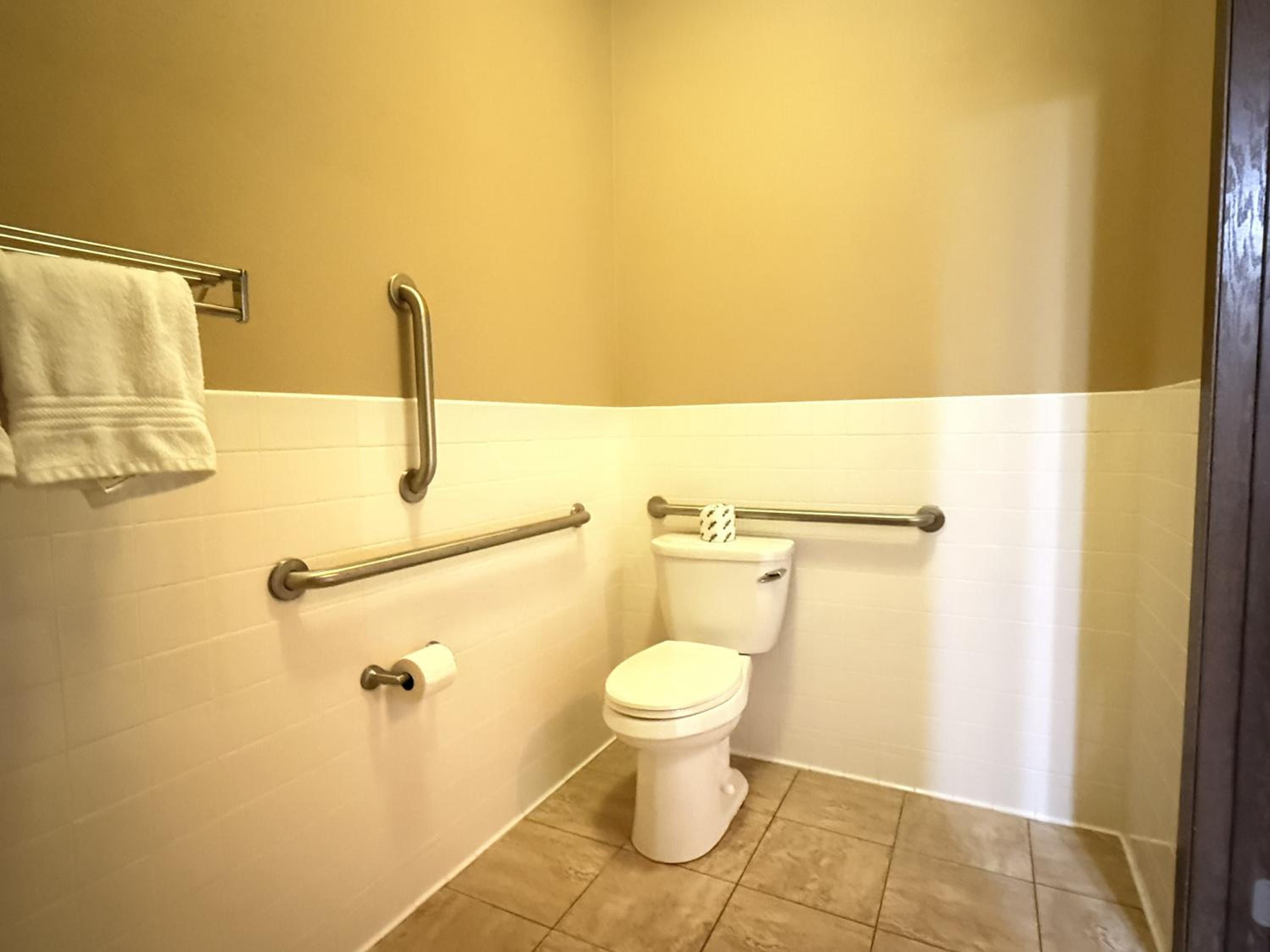 2 Queen Beds Accessible Non Smoking