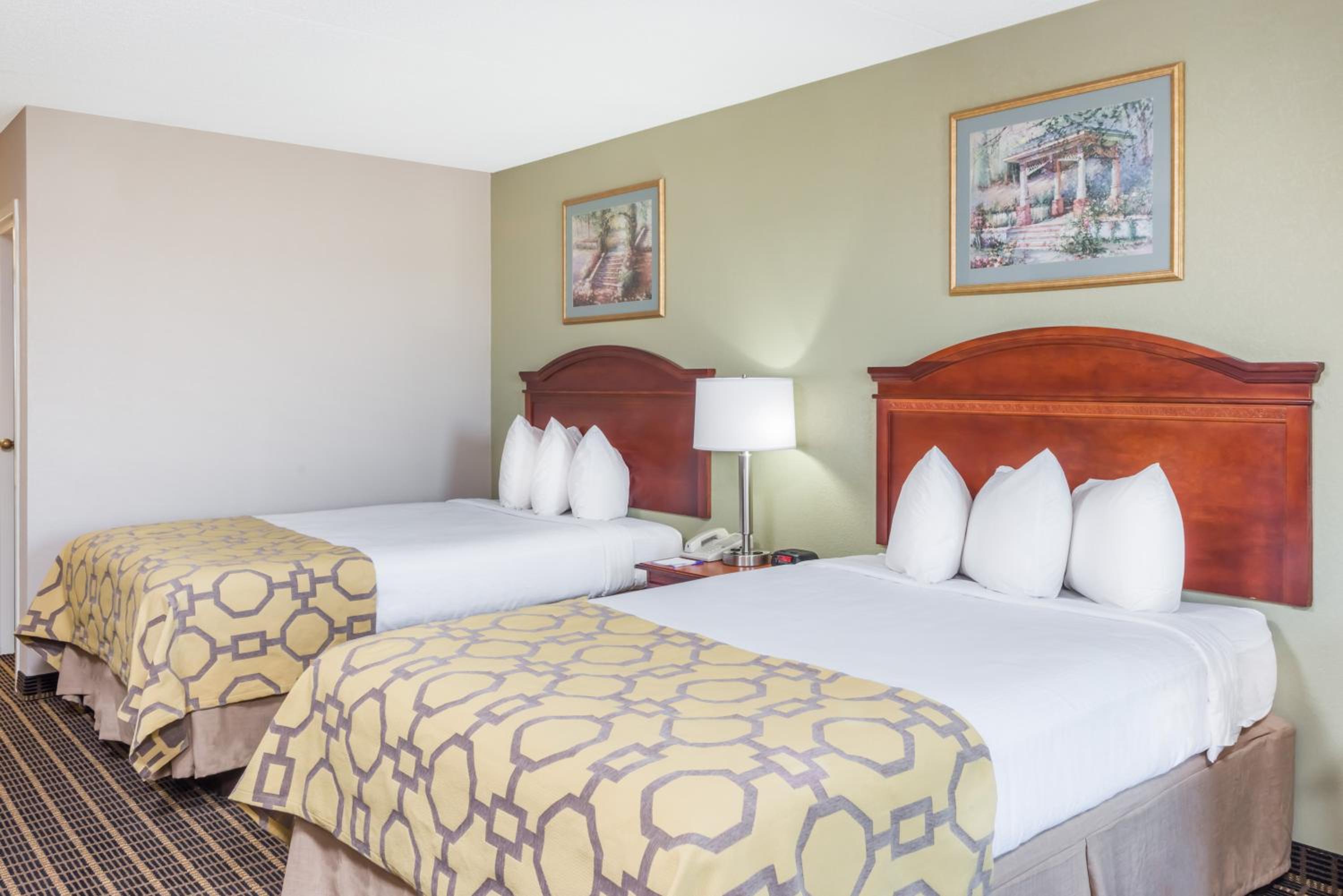 Double Room with Two Double Beds - Non-Smoking - Photo 1