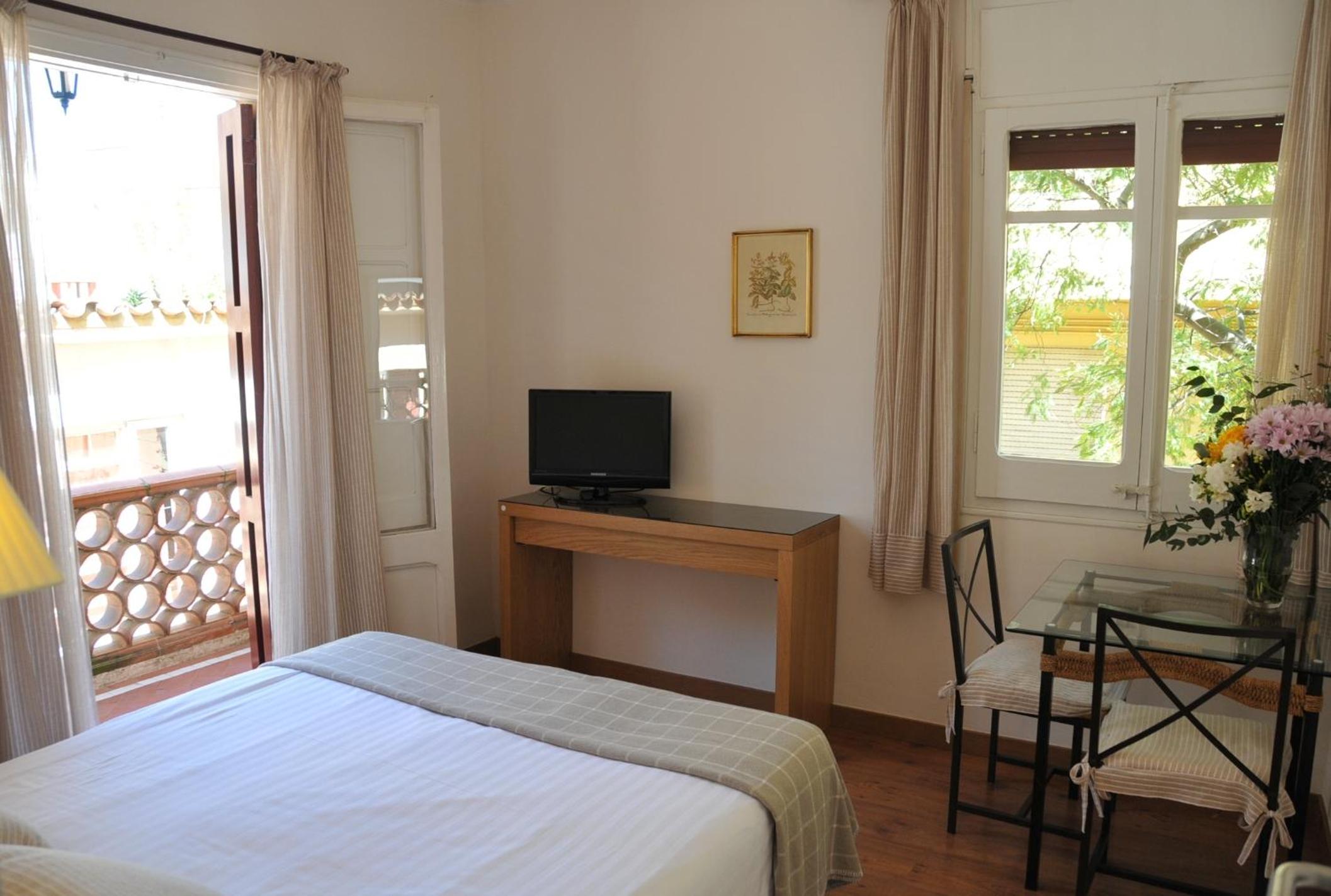 Two-Bedroom Apartment with Terrace photo 3