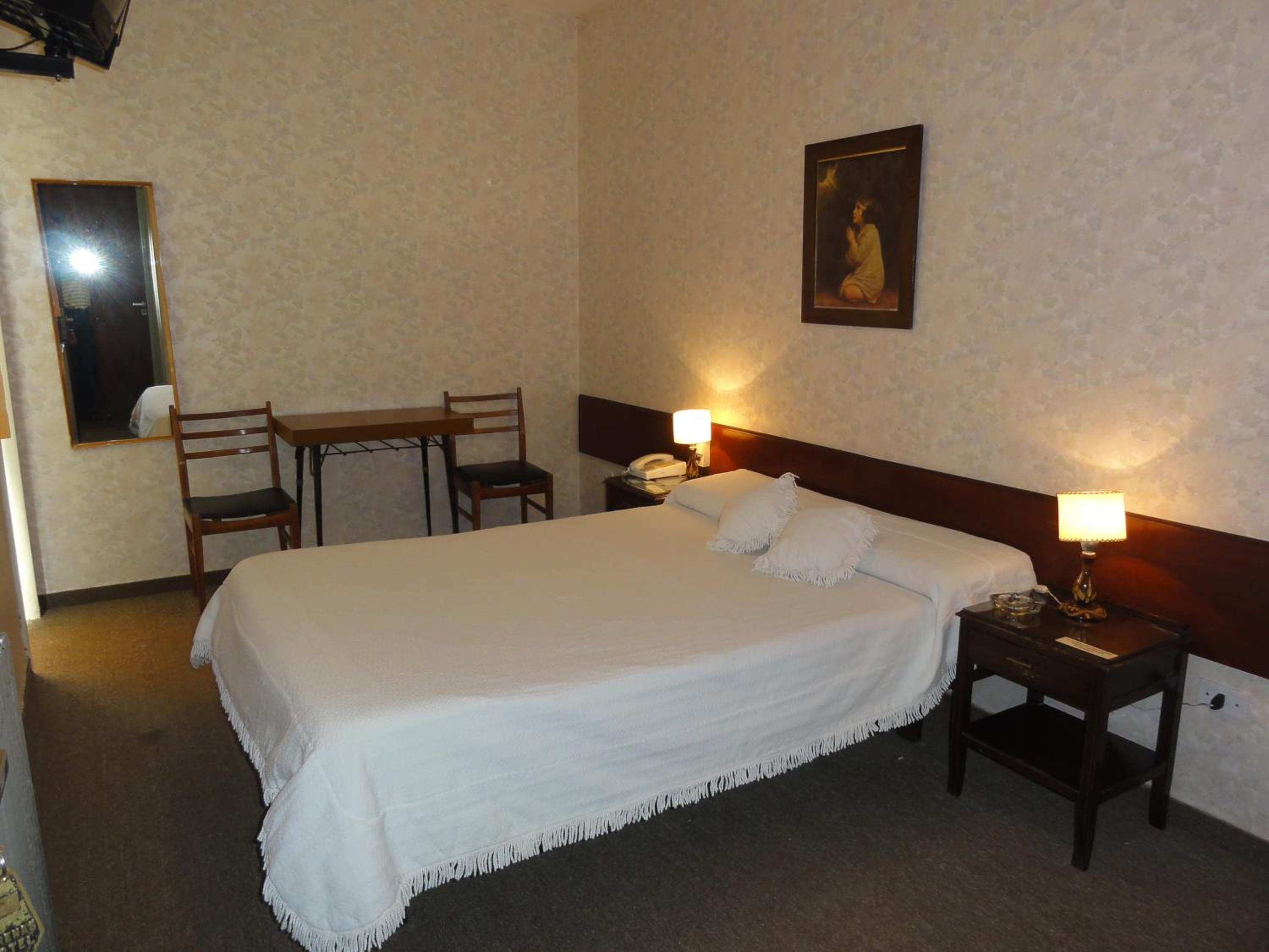Double or Twin Room photo 2