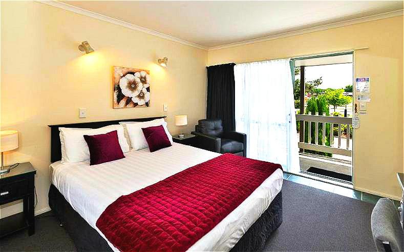 Family Two-Bedroom Apartment - B - Photo 3