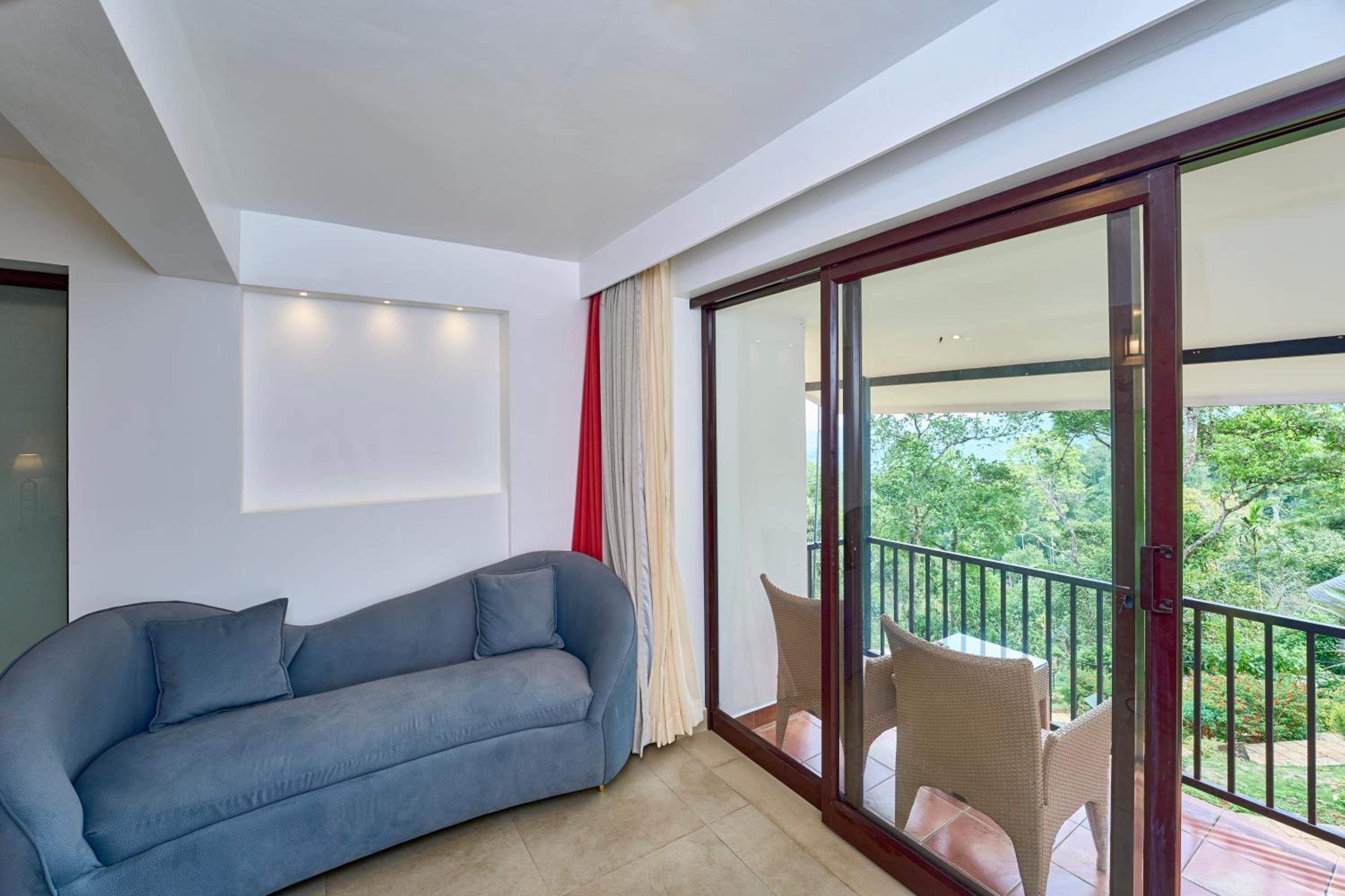King Room with Garden View photo 2