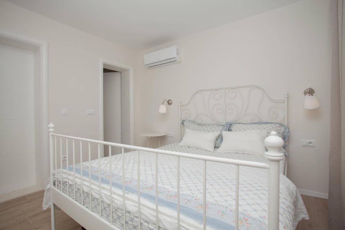 Queen Room with Sea View photo 1