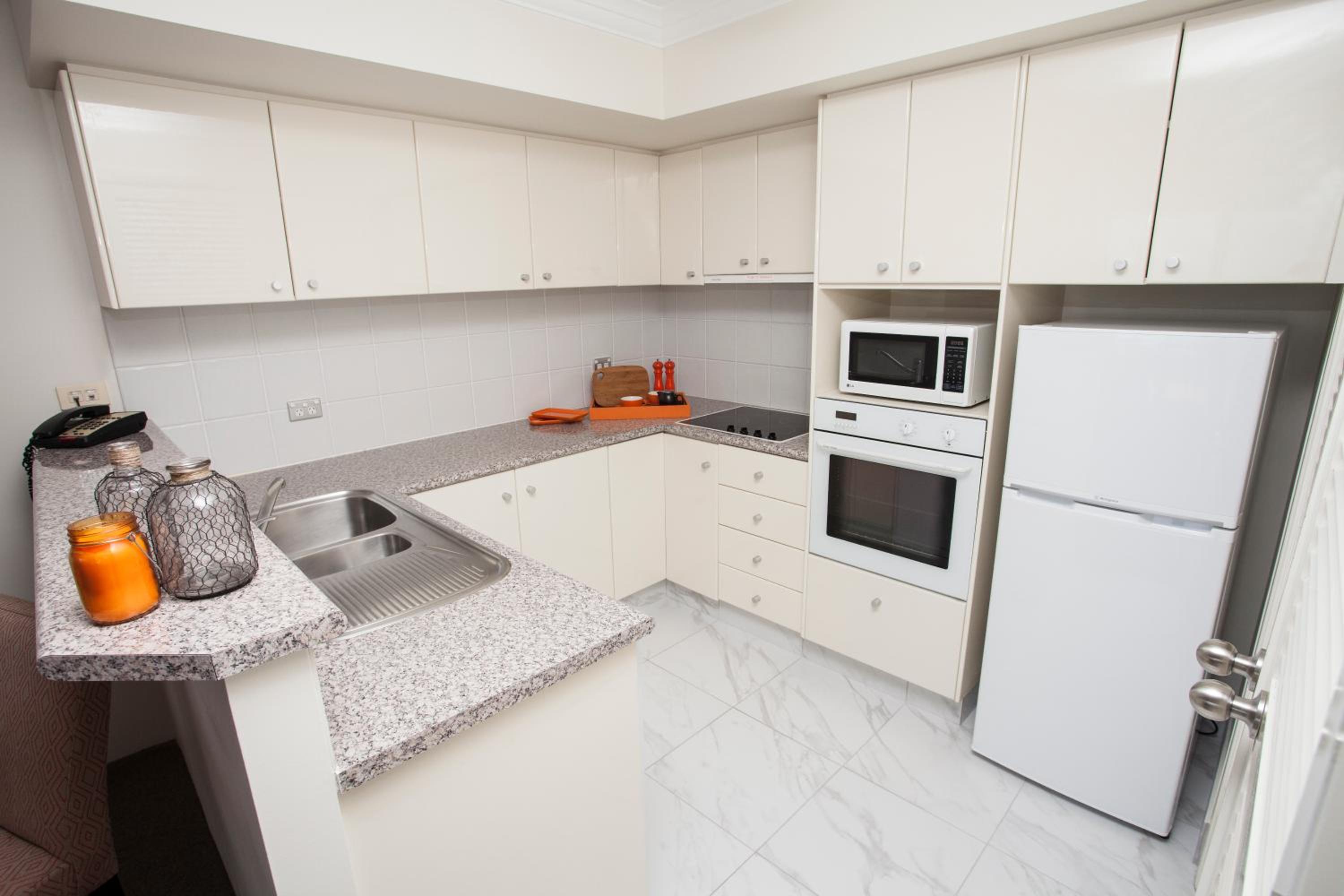 1 Bedroom Superior Apartment - Photo 11