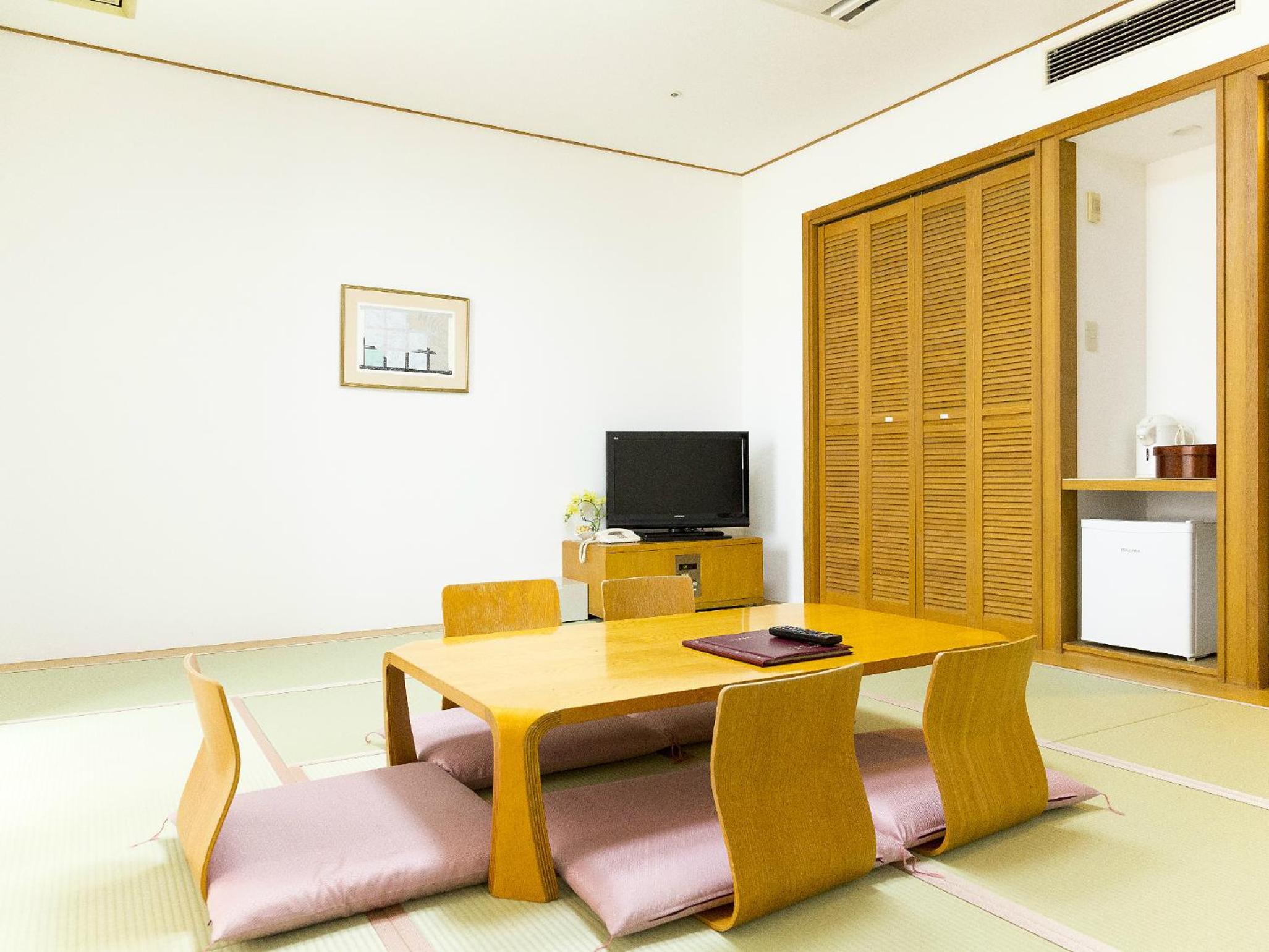Japanese-Style Room - Photo 1