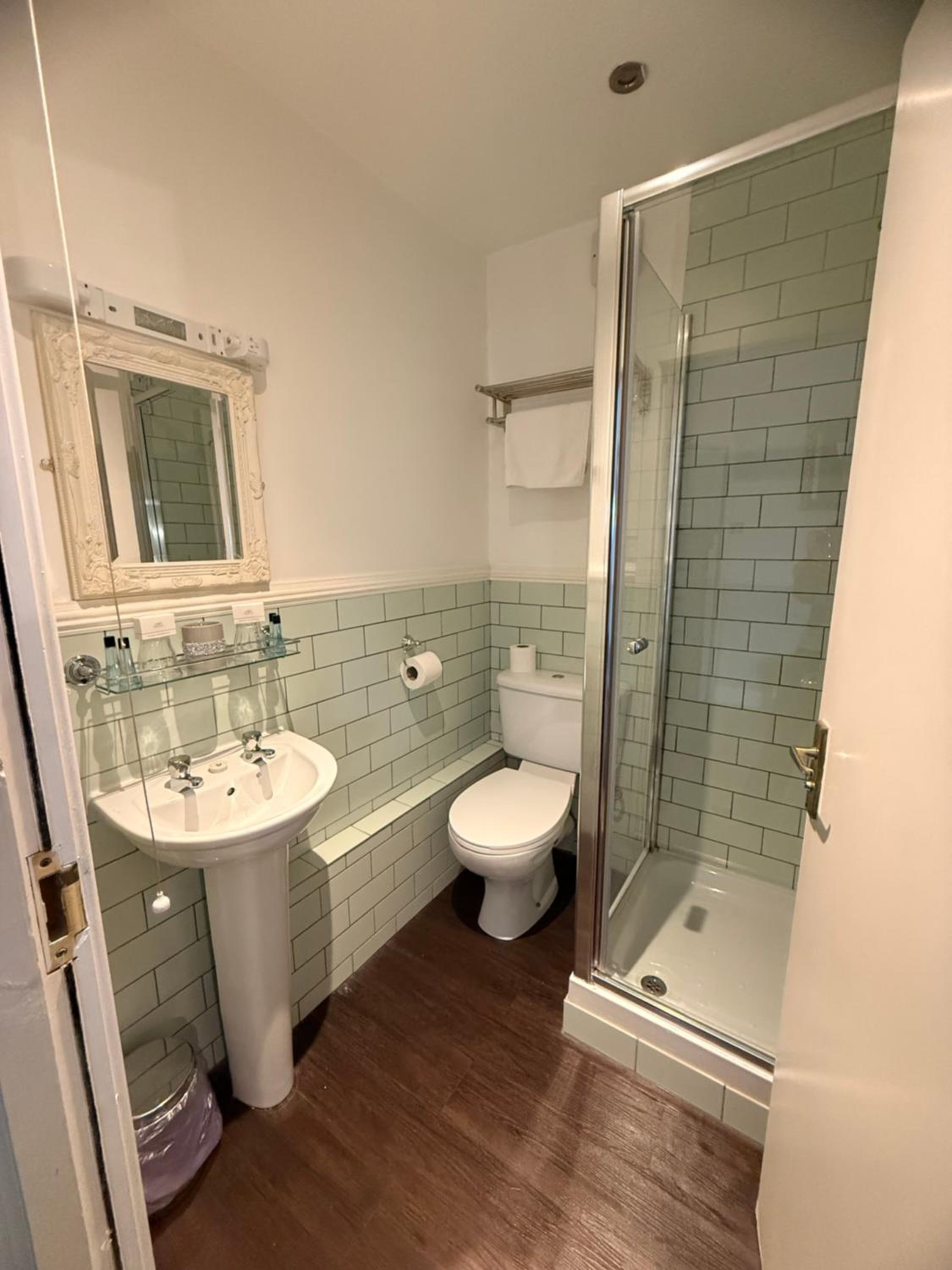 Standard Double Room with Shower