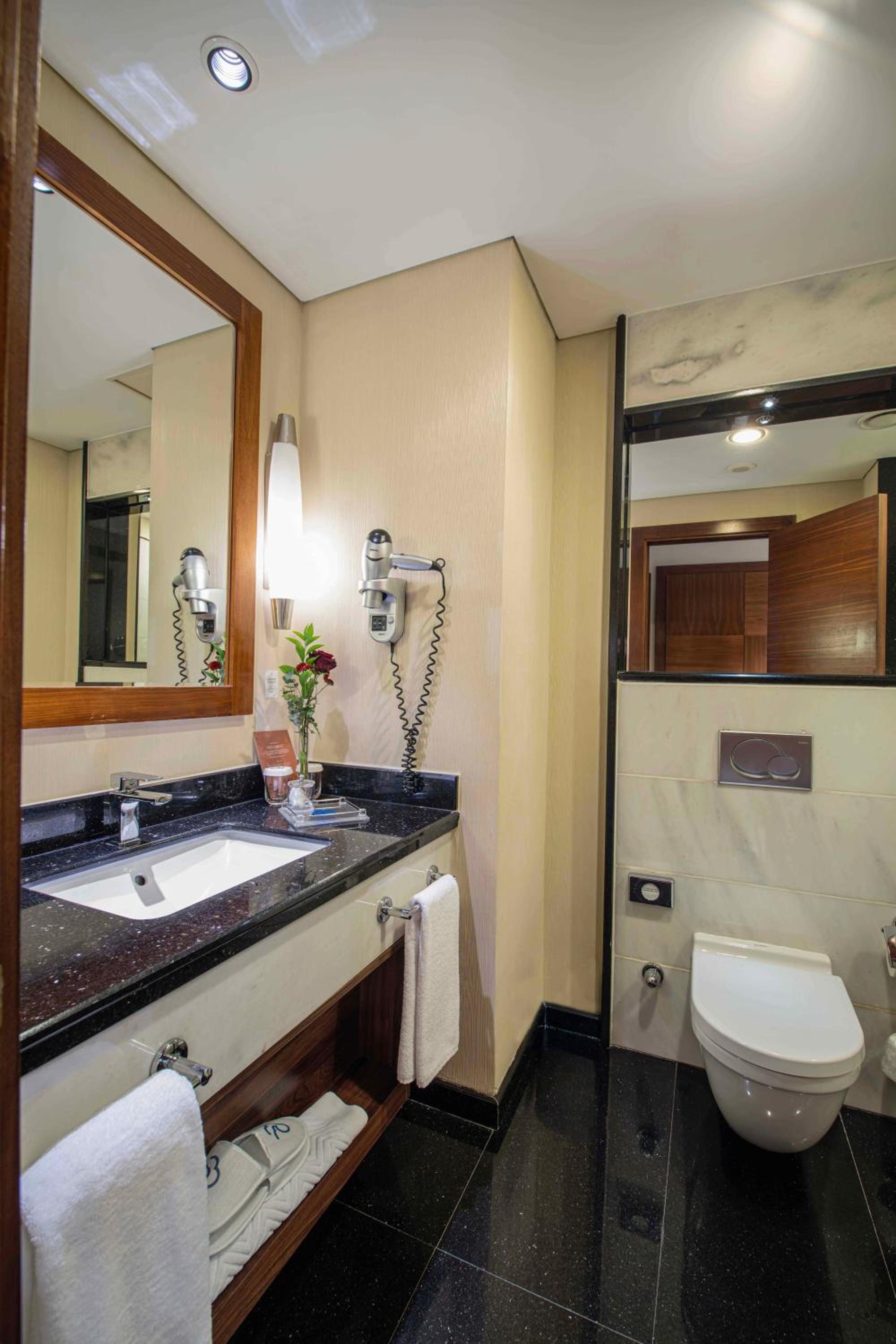 Superior Twin Room - Photo 7