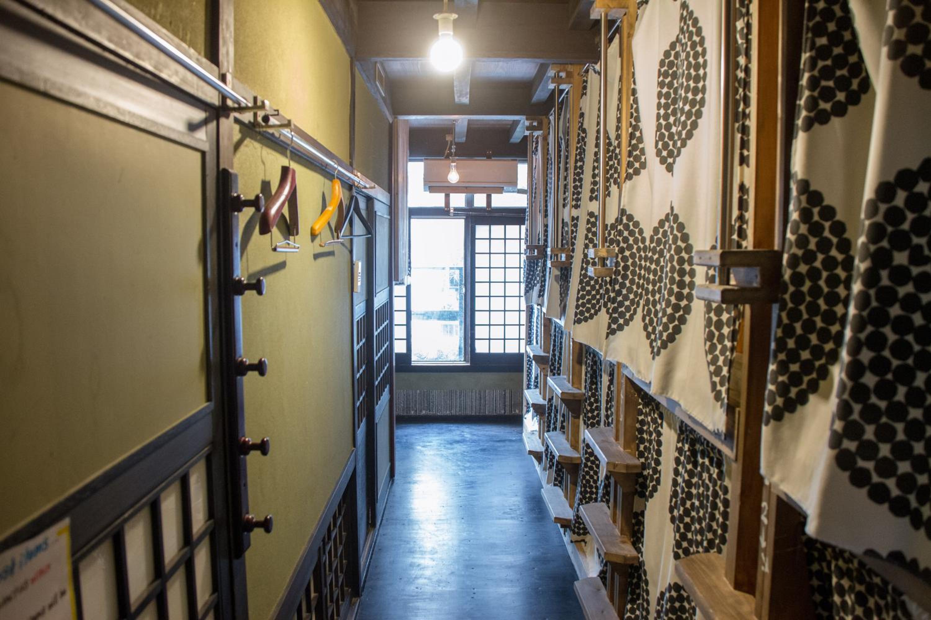 Bed In 11-Bed Mixed Dormitory Room photo 1
