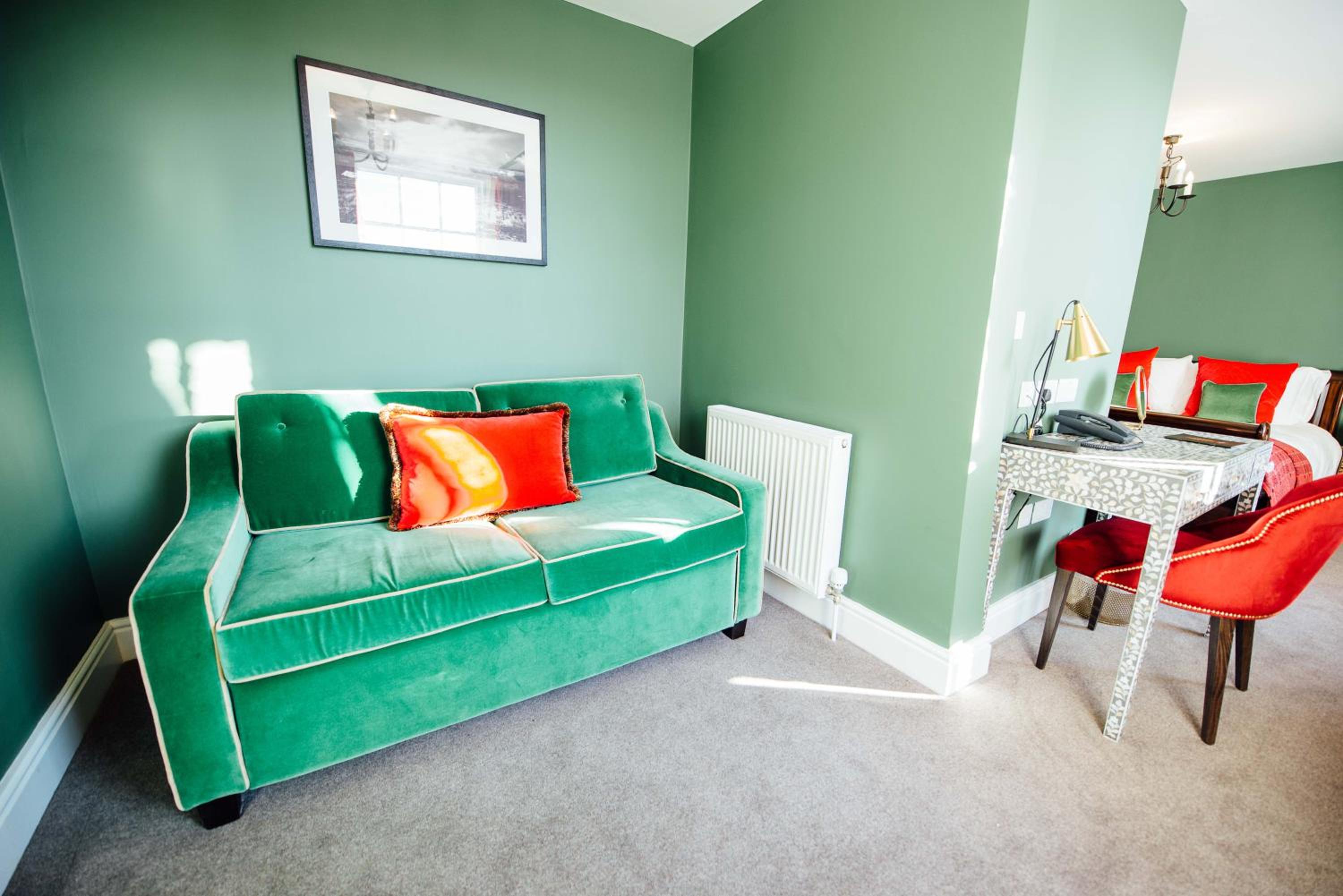 Family Room photo 3