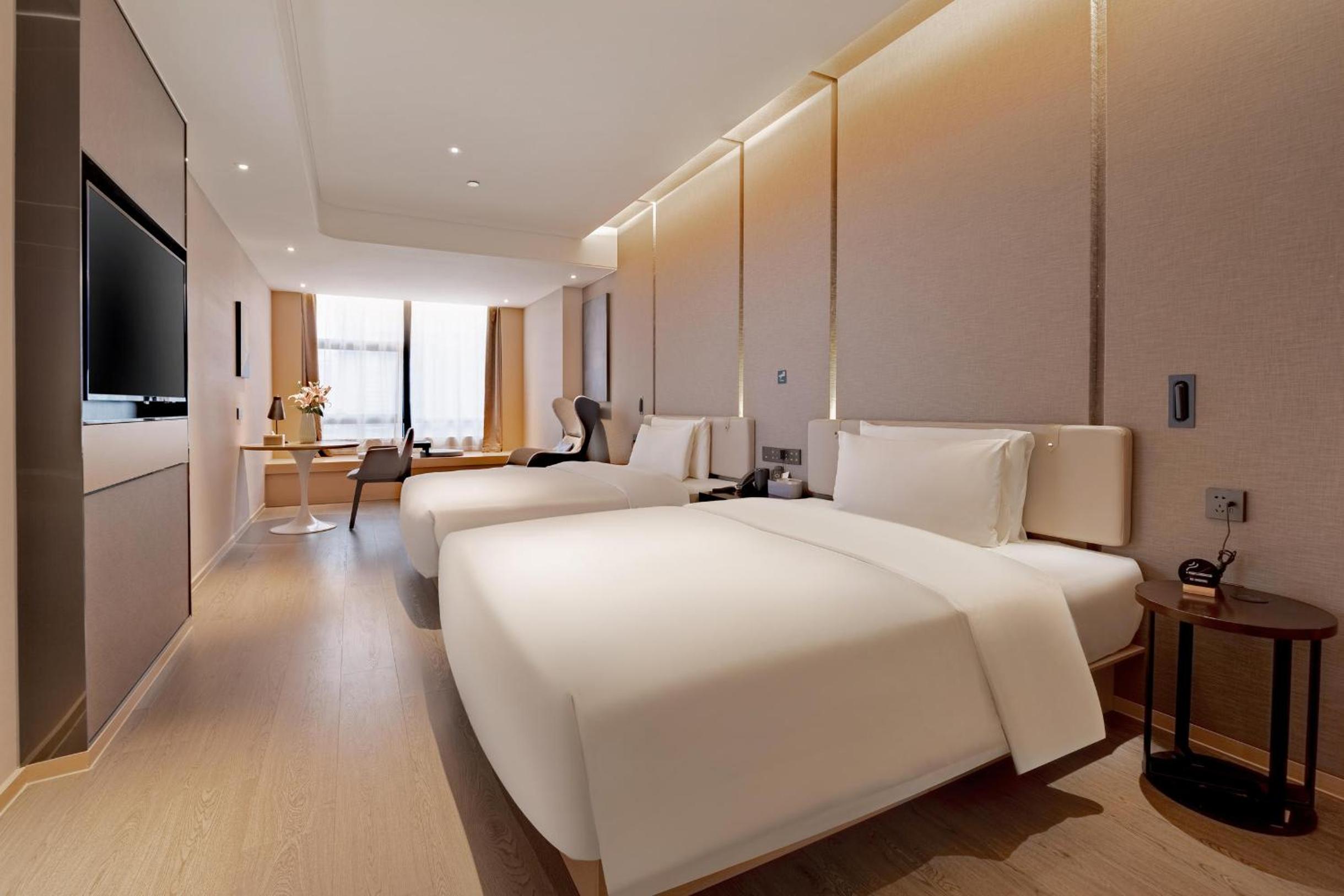 Double or Twin Room with Shower