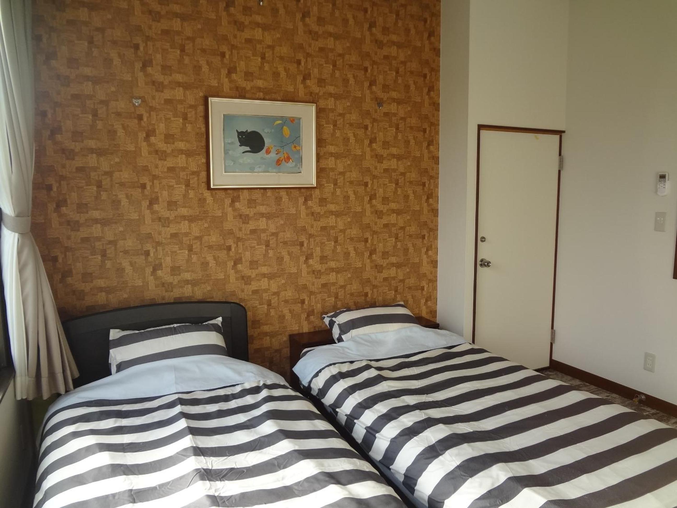 Standard Twin Room with Garden View 201 photo 3