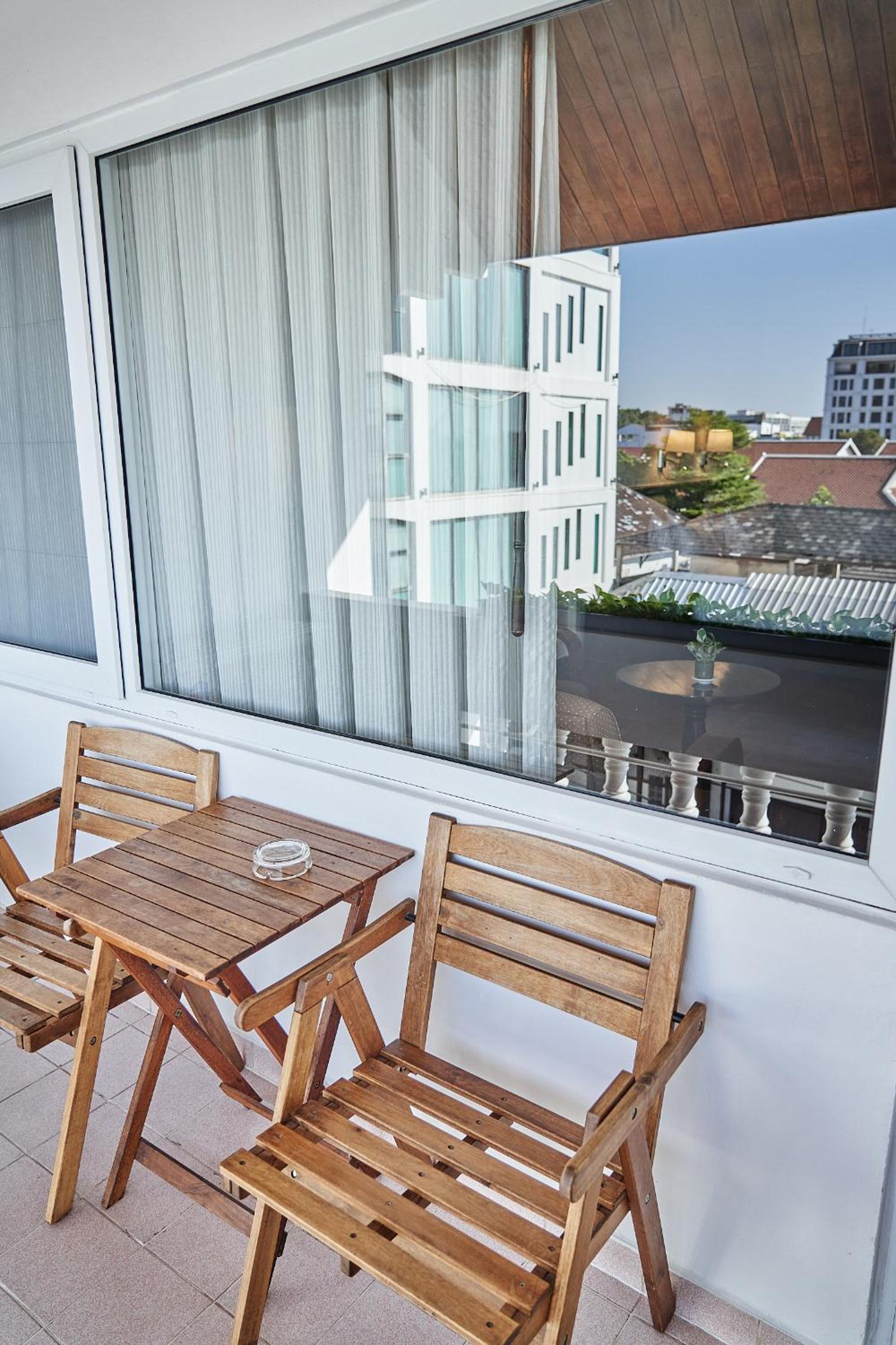 Deluxe Single Room with Balcony photo 2