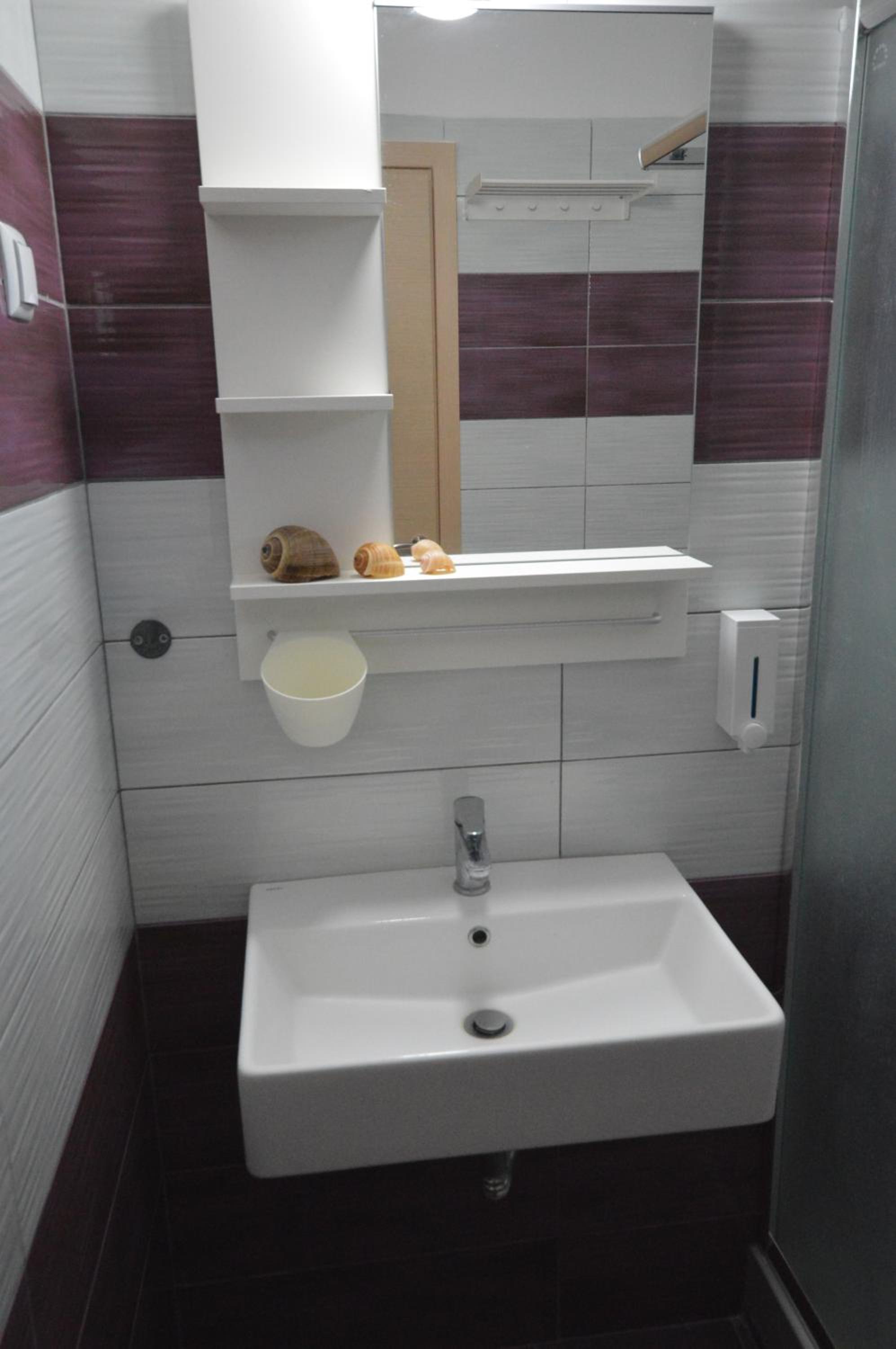 Studio with Sea View (2 Adults) - Photo 8