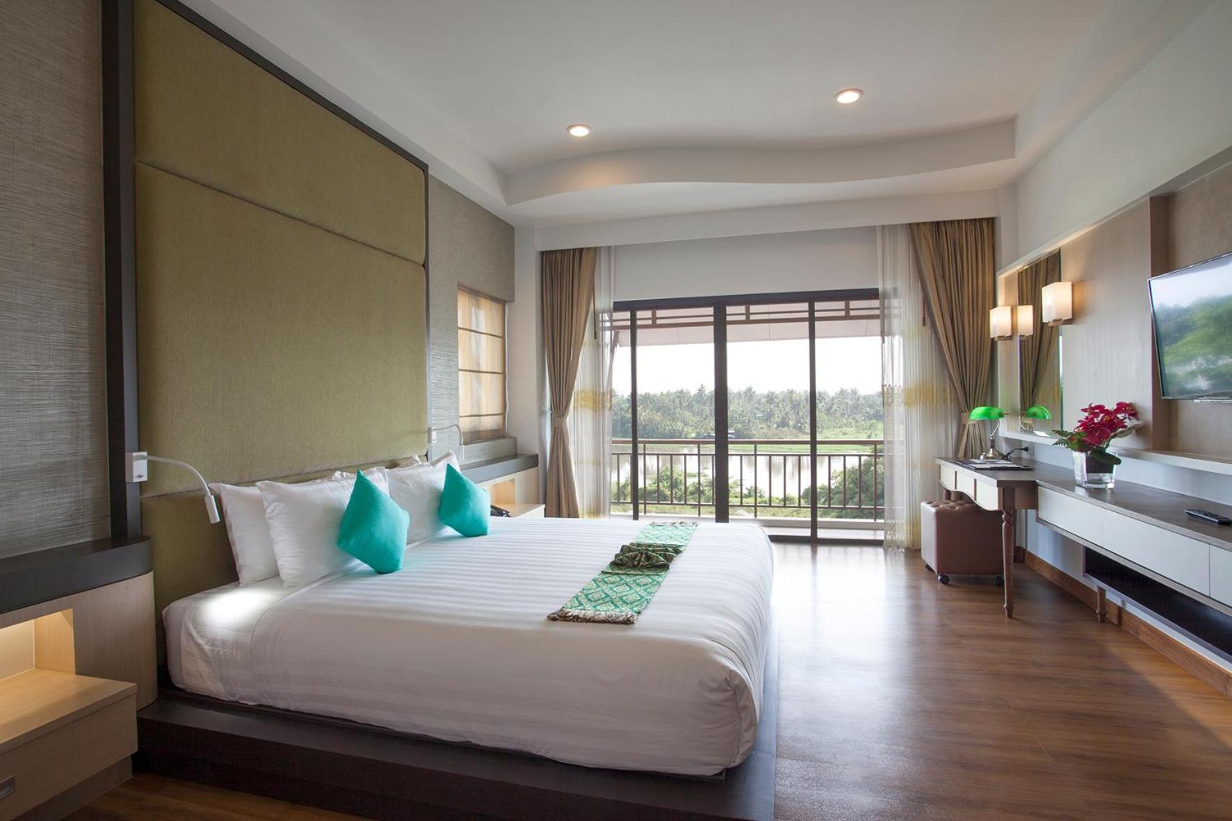 Deluxe Double or Twin Room