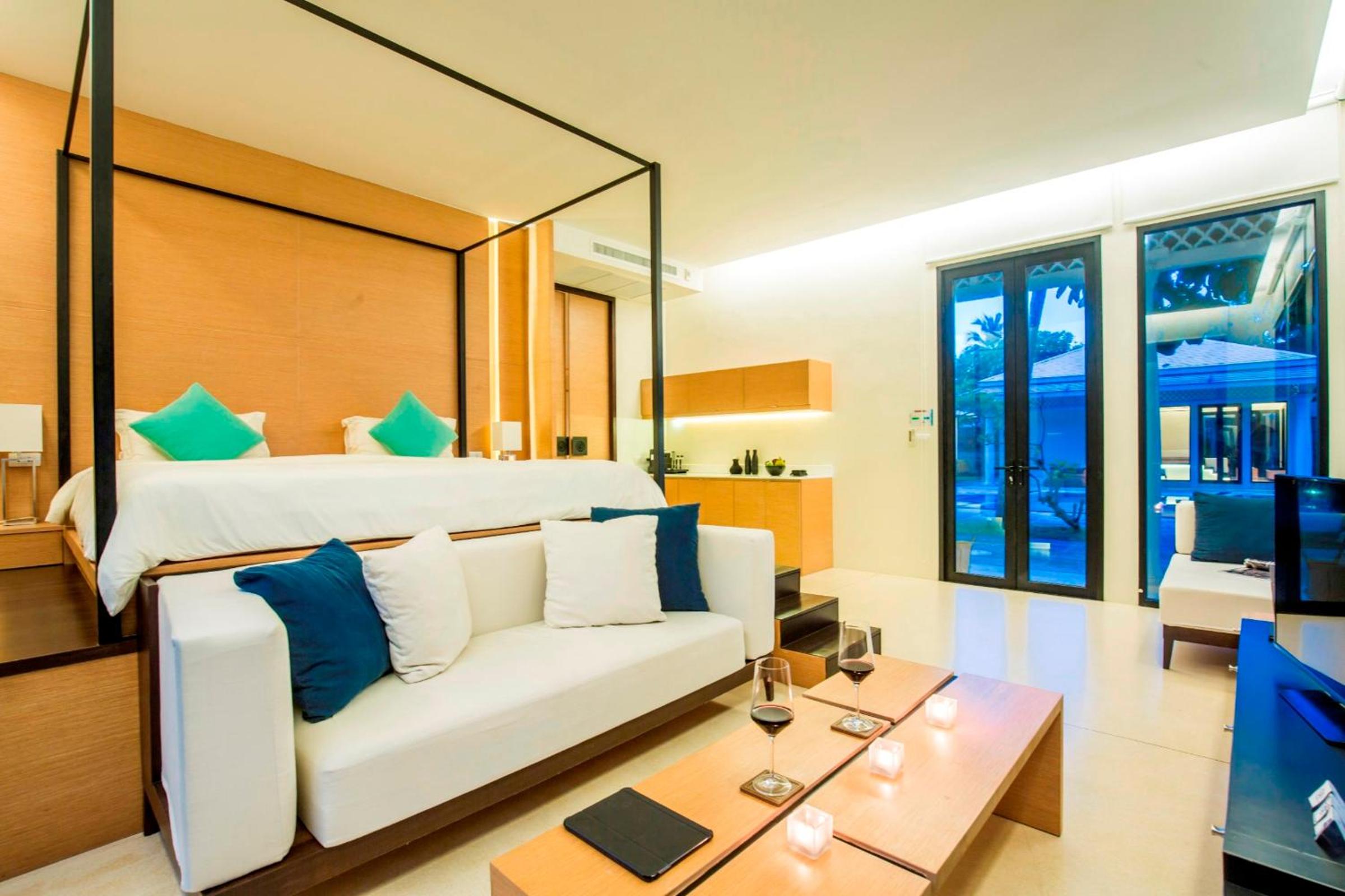 Oceanfront Villa - Photo 5