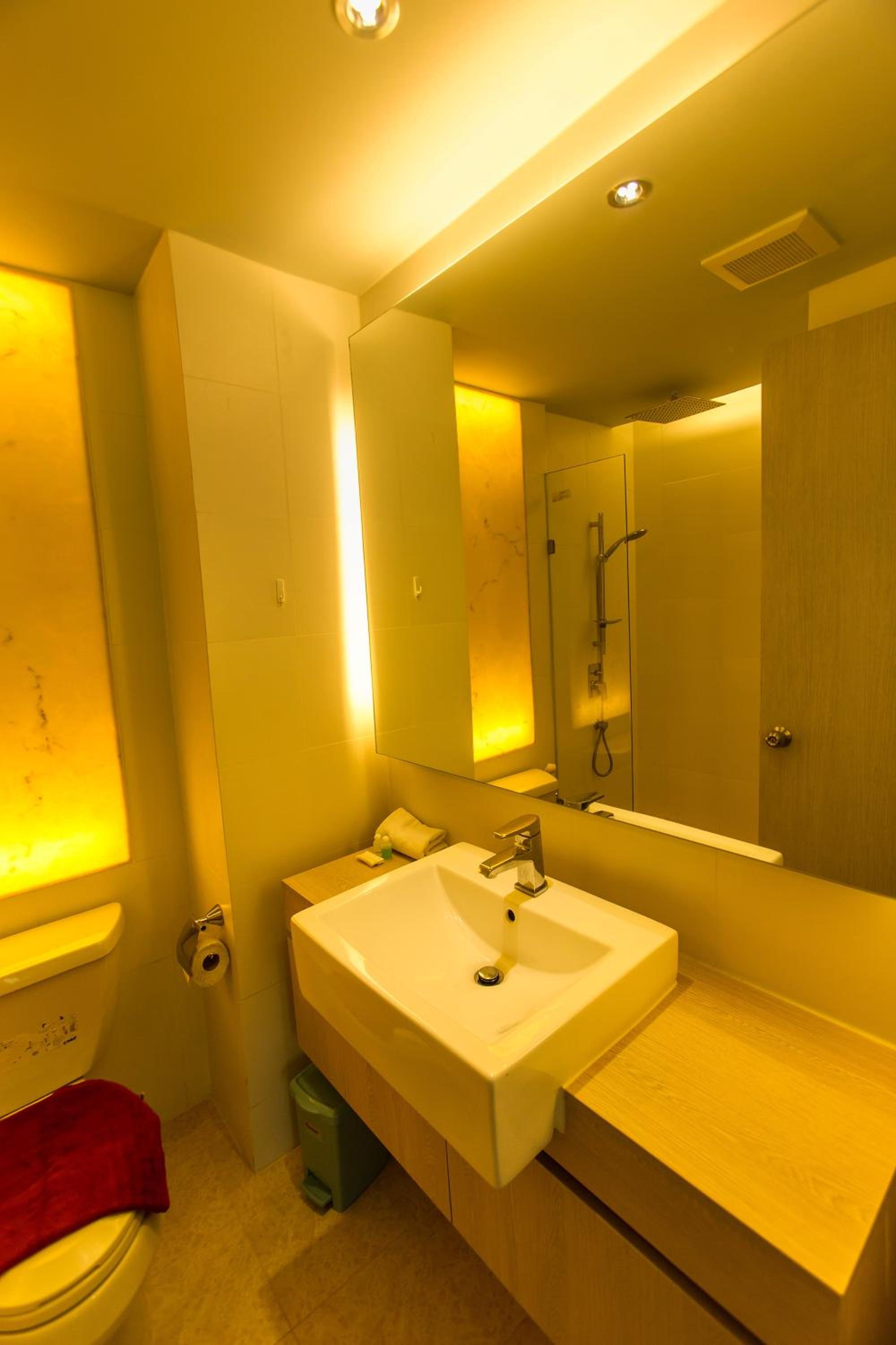 Apartment - Ground Floor photo 2