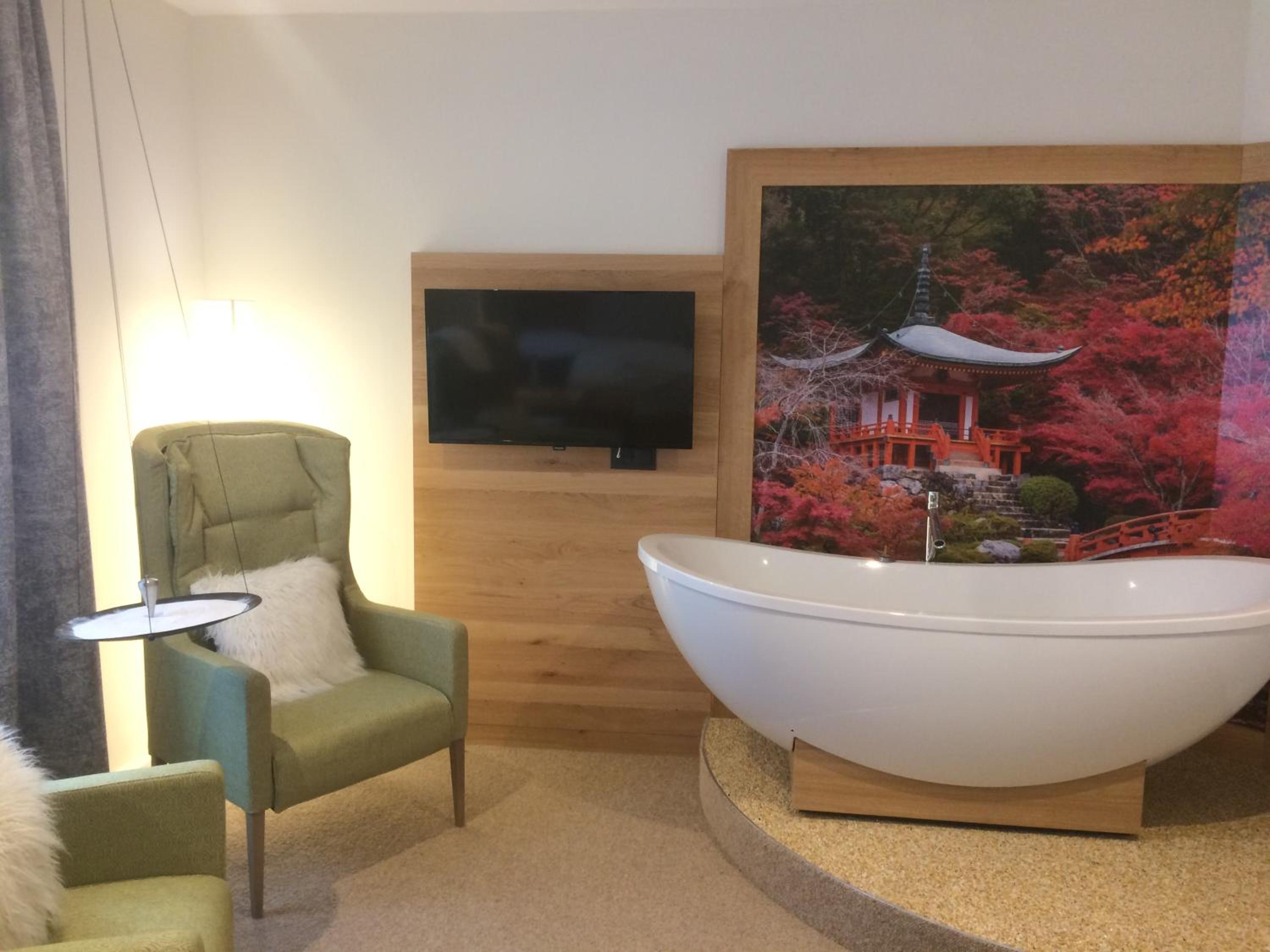 Deluxe Suite - Photo 5
