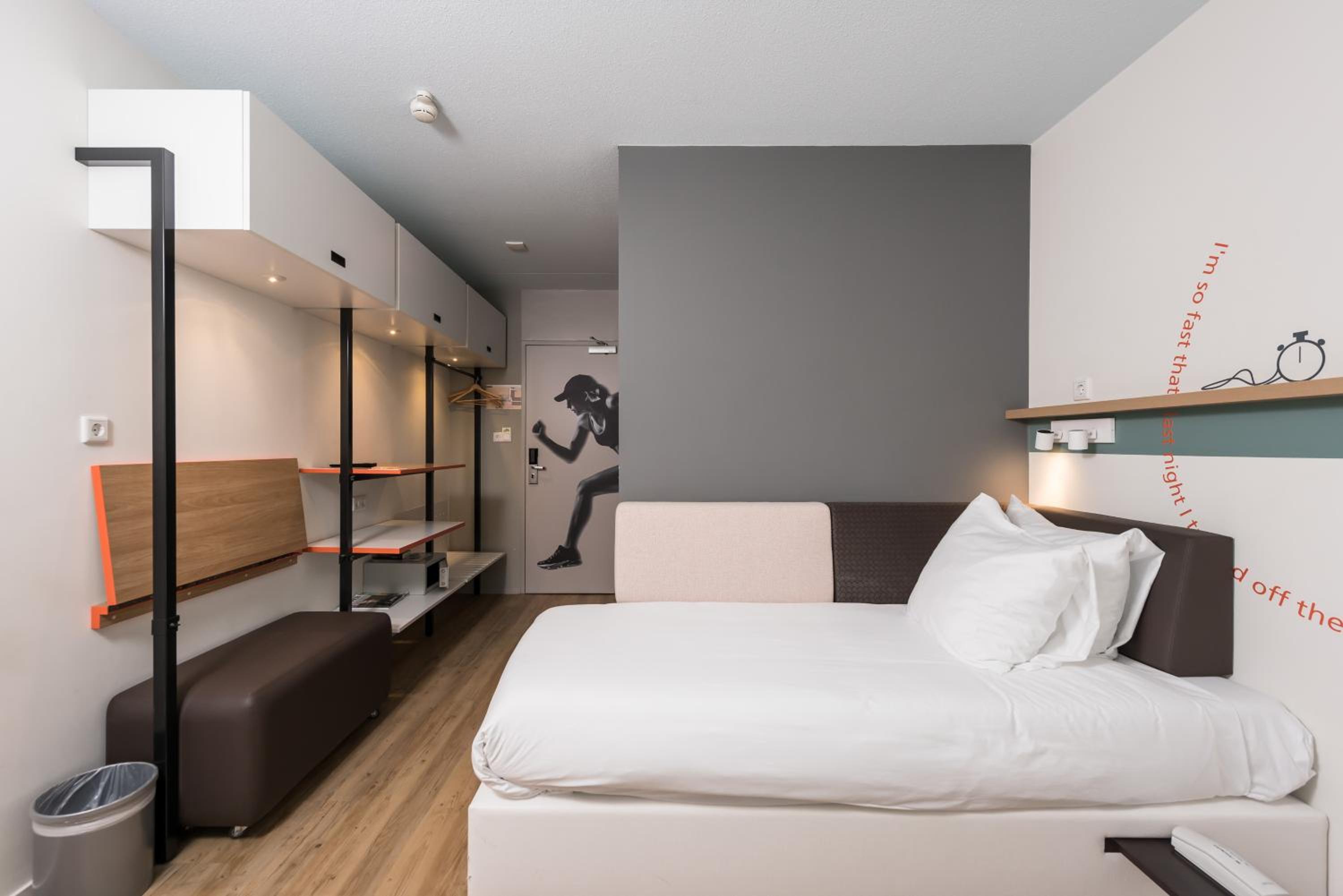 Standard Twin Room photo 3