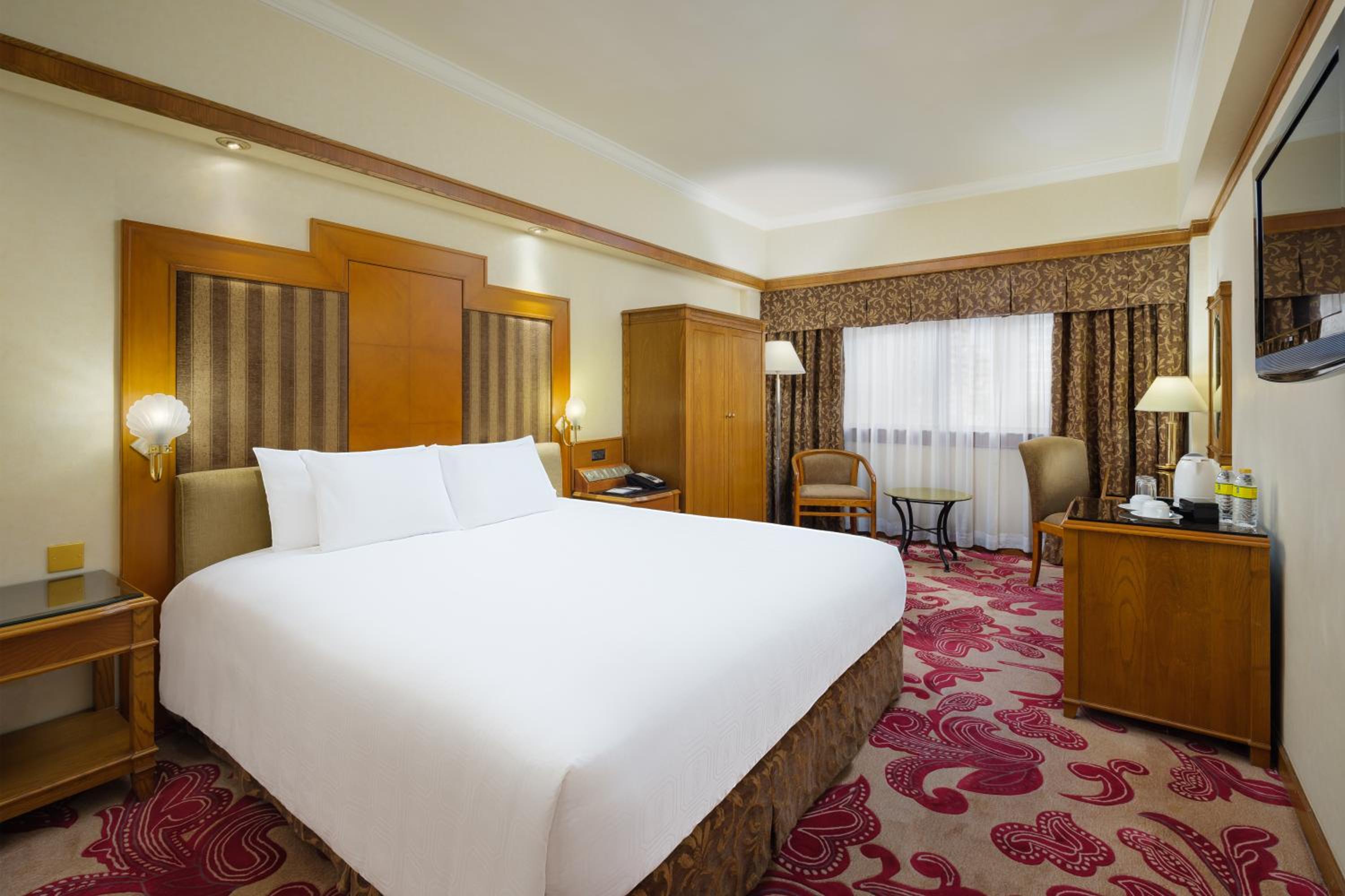 Standard King Room photo 1