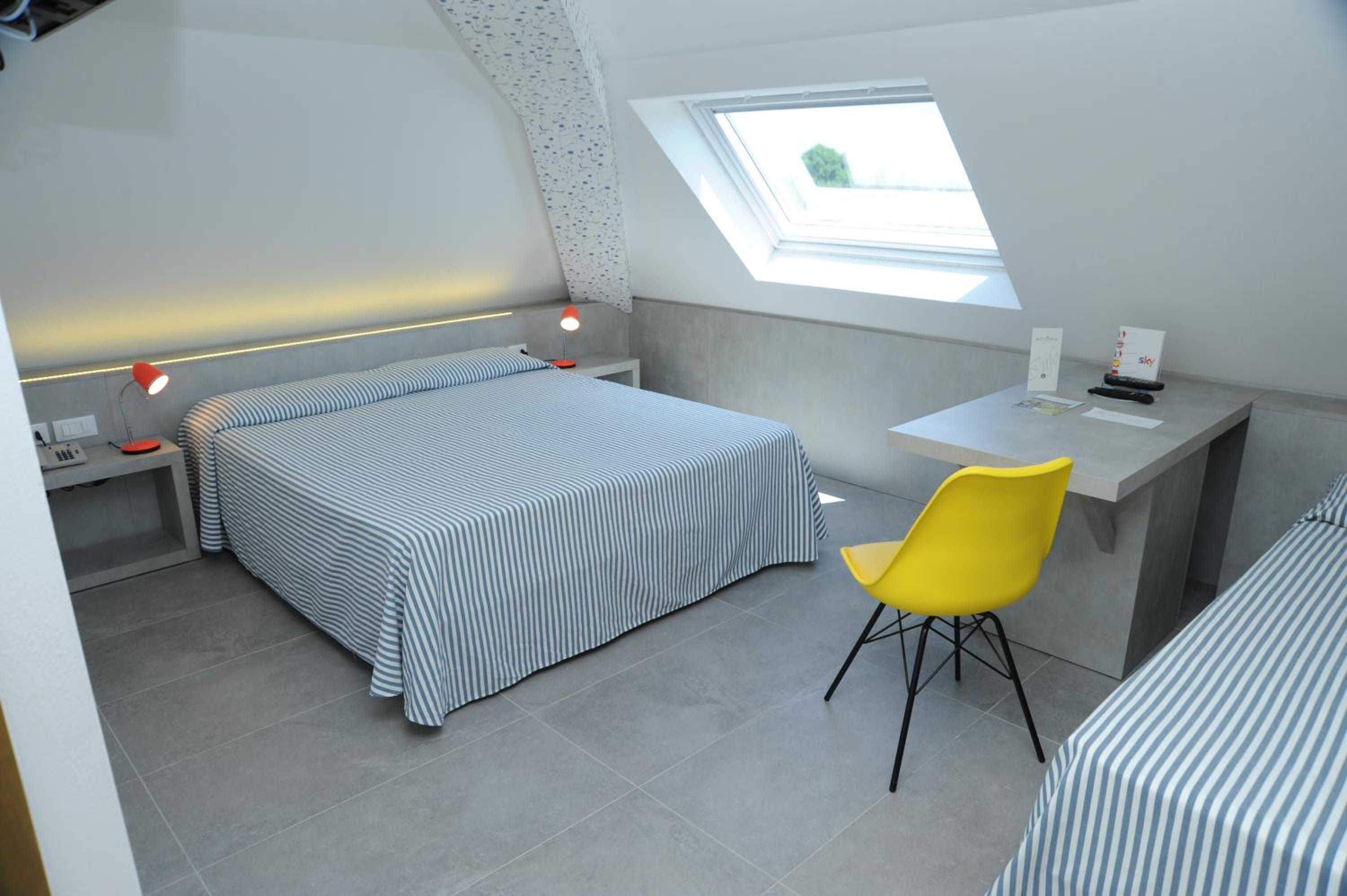 Comfort Quadruple Room - Photo 9
