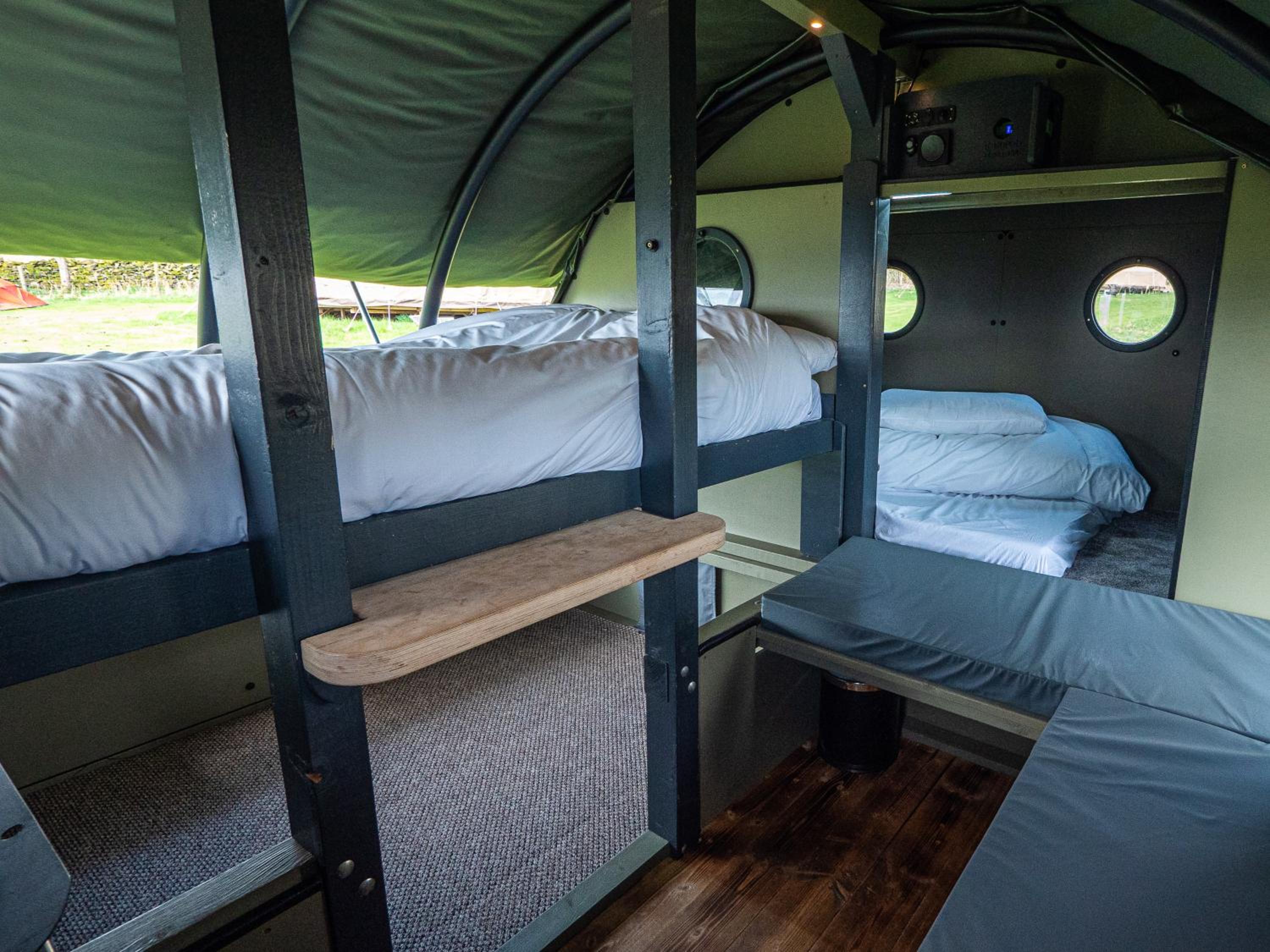 Landpod (2 Double Beds) photo 2
