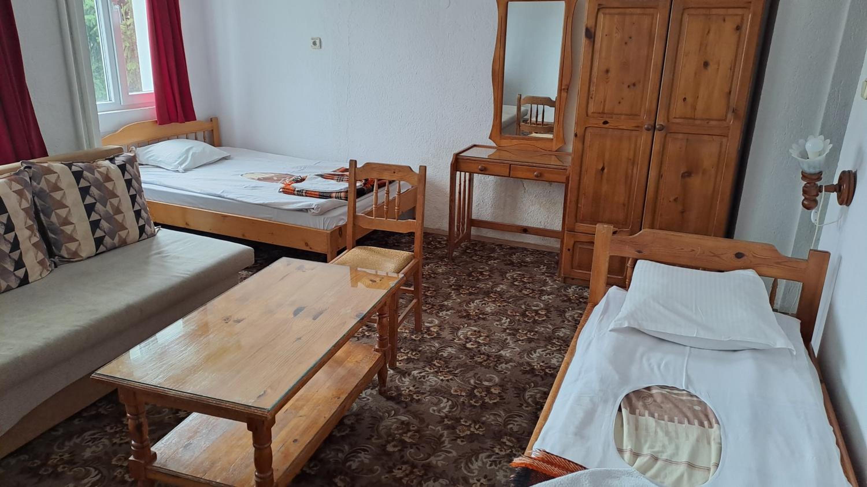Large Twin Room