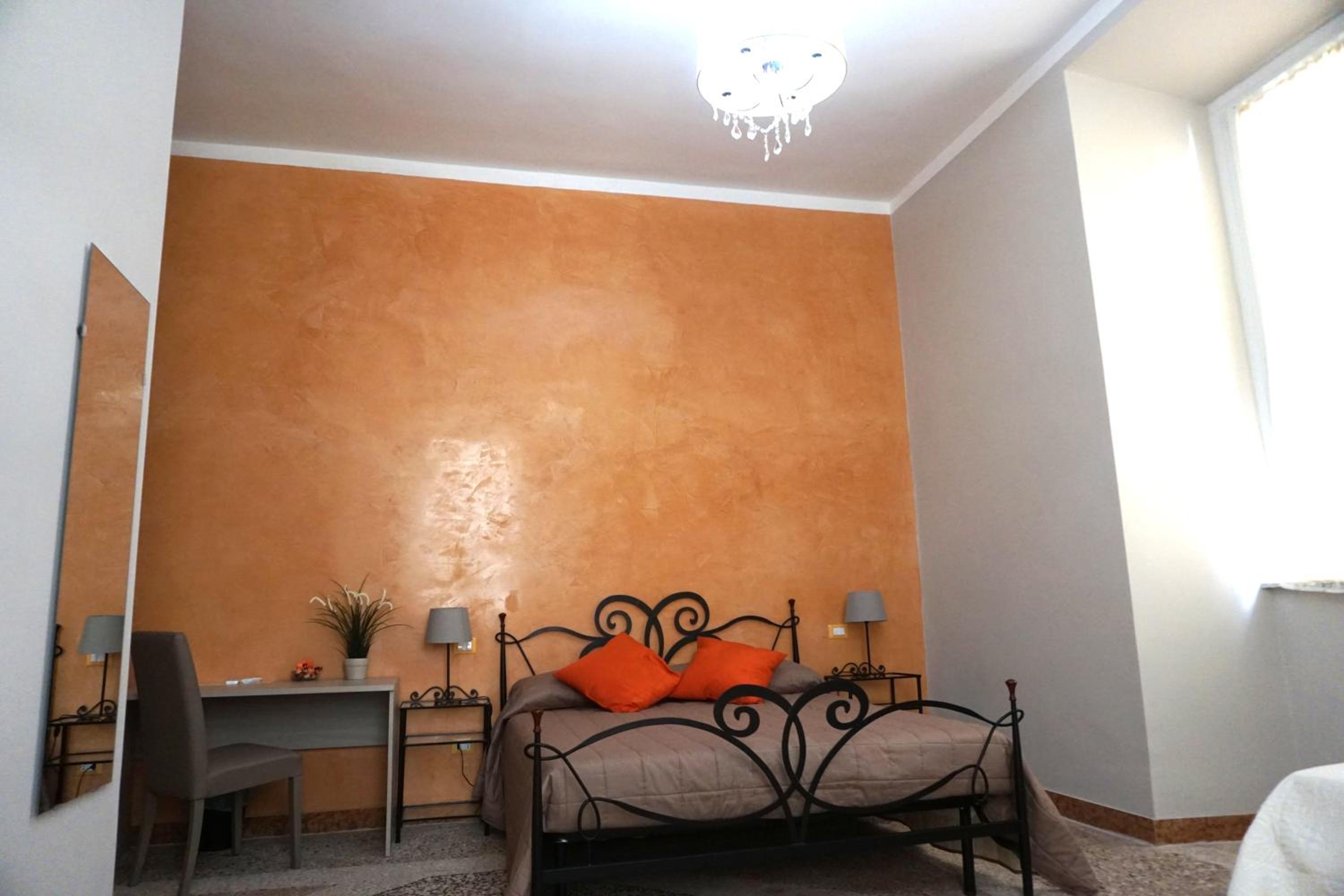 Deluxe Room (2 Adults + 1 Child) - Photo 14
