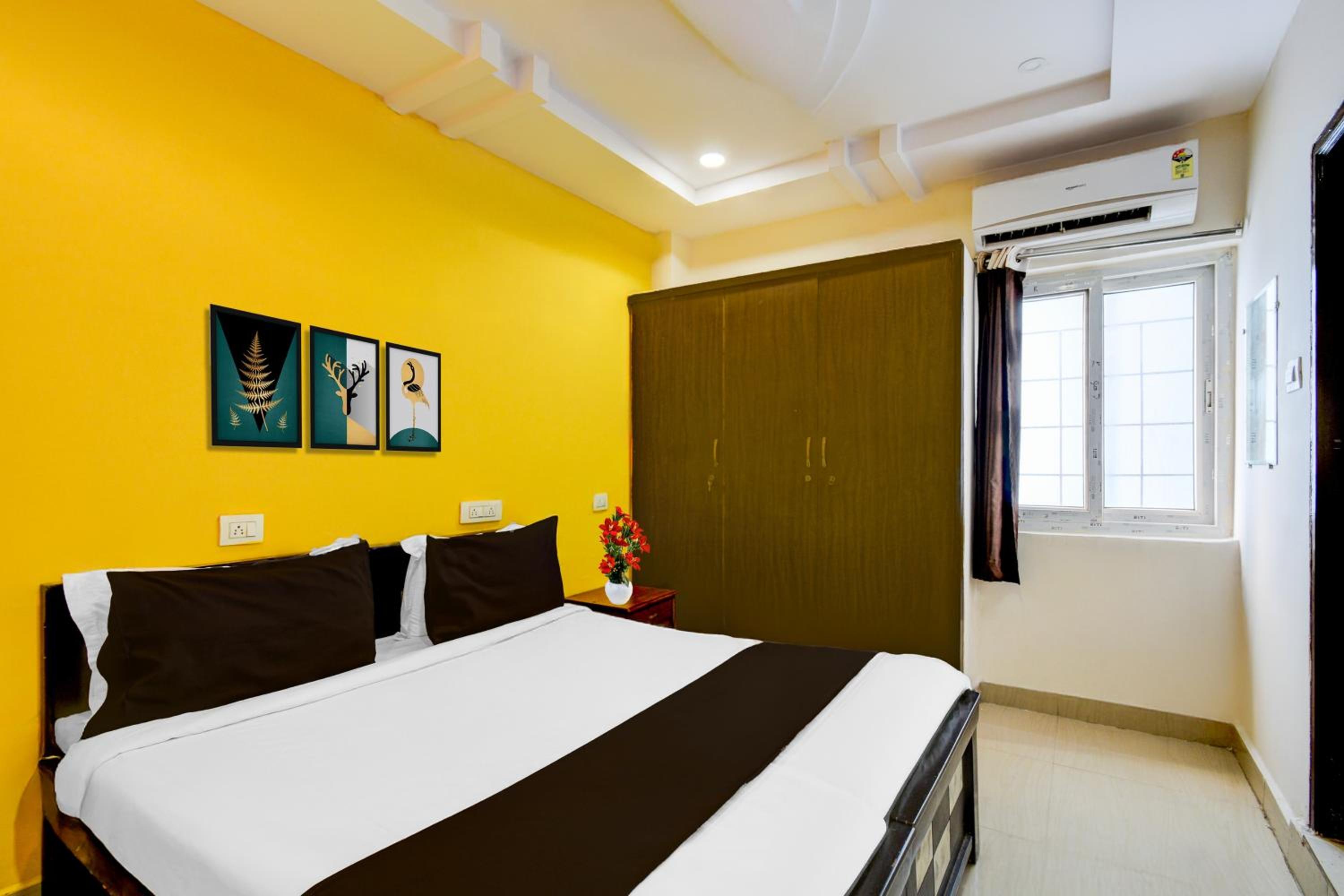 Deluxe Double Room with Bath