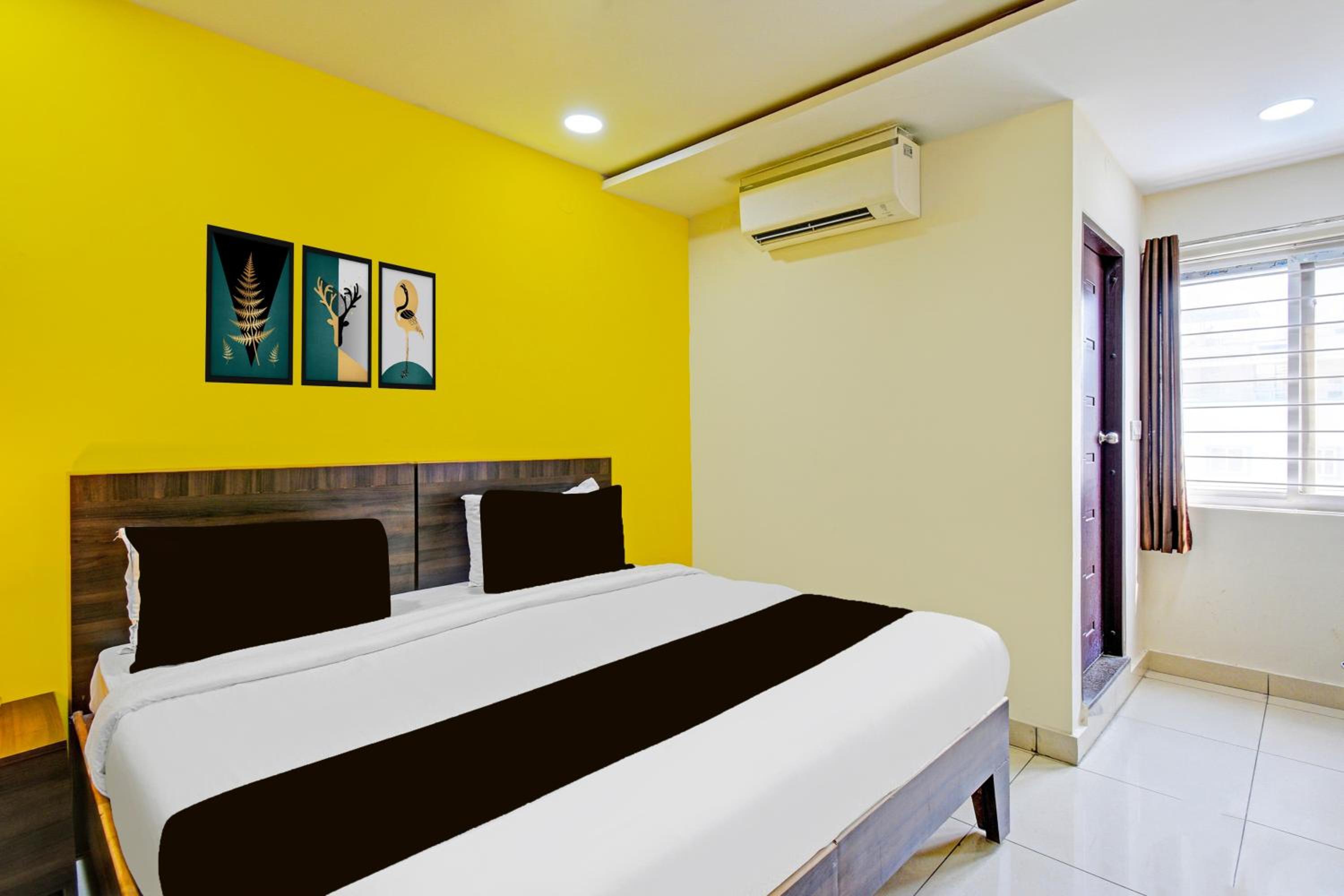 Deluxe Double Room with Bath