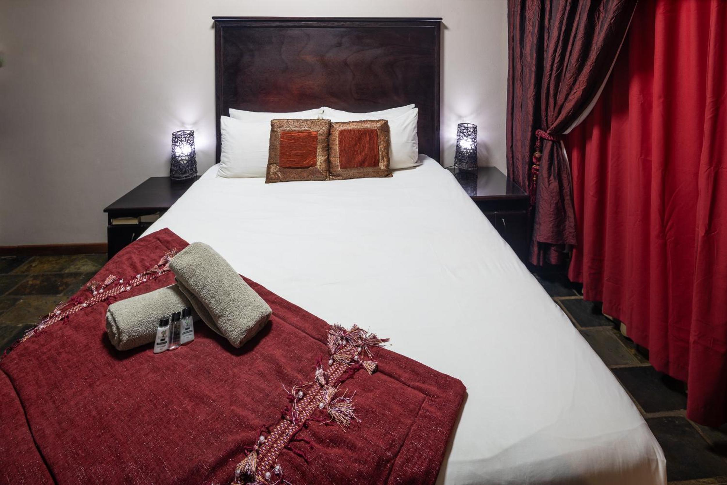 Deluxe Double Room photo 3
