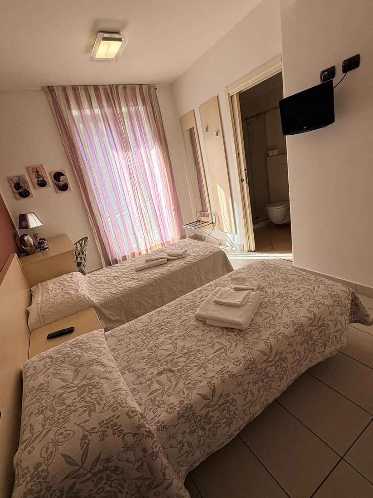 Deluxe Double or Twin Room with Balcony