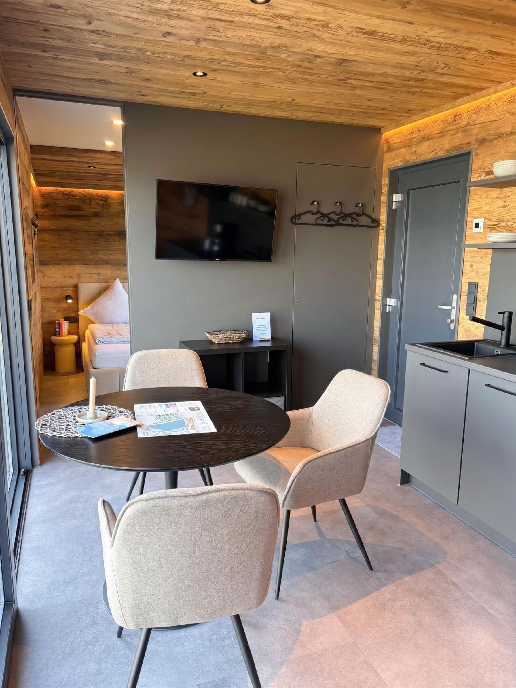 One-Bedroom Chalet photo 2