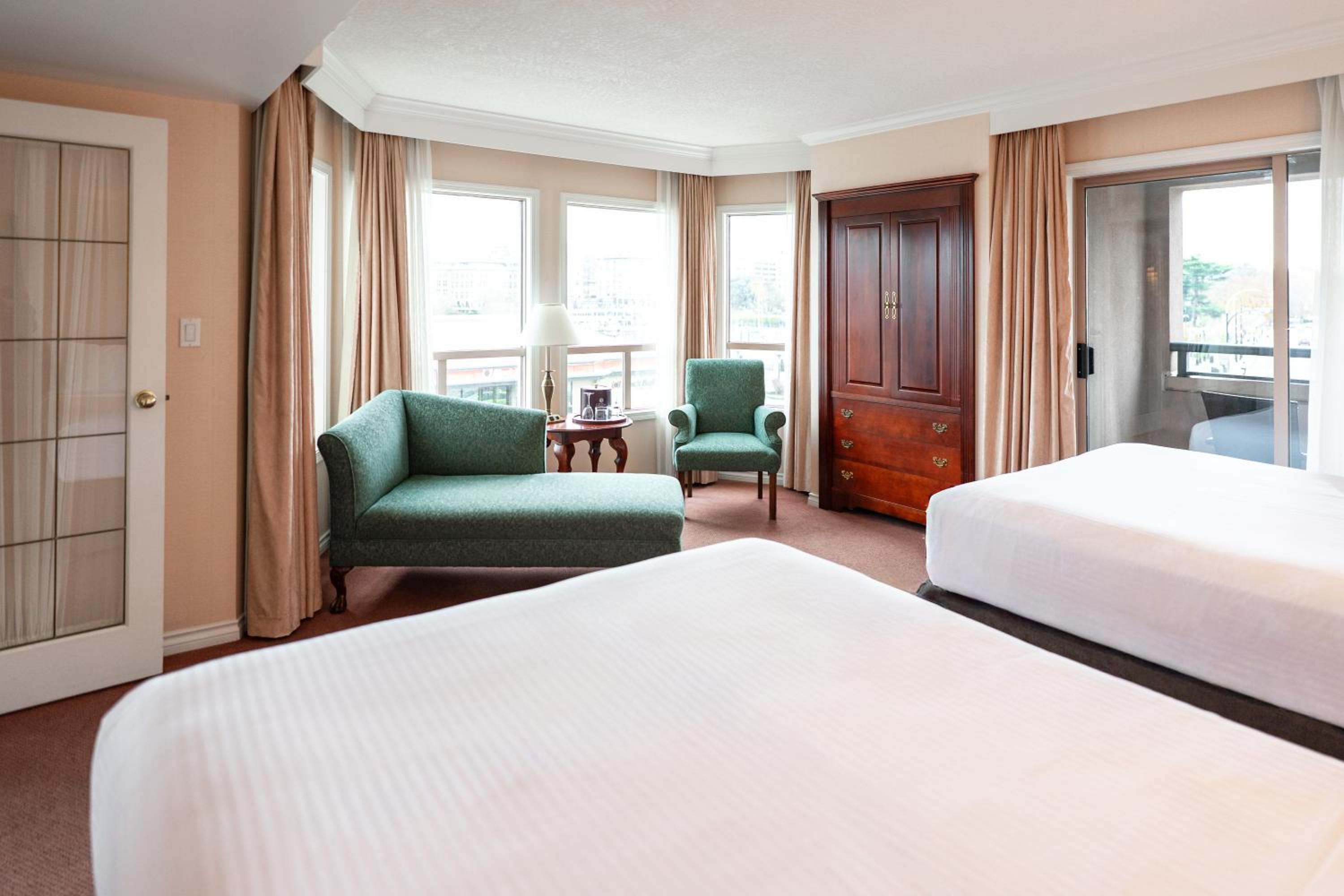 City View Suite: Two Queen Beds - Photo 3