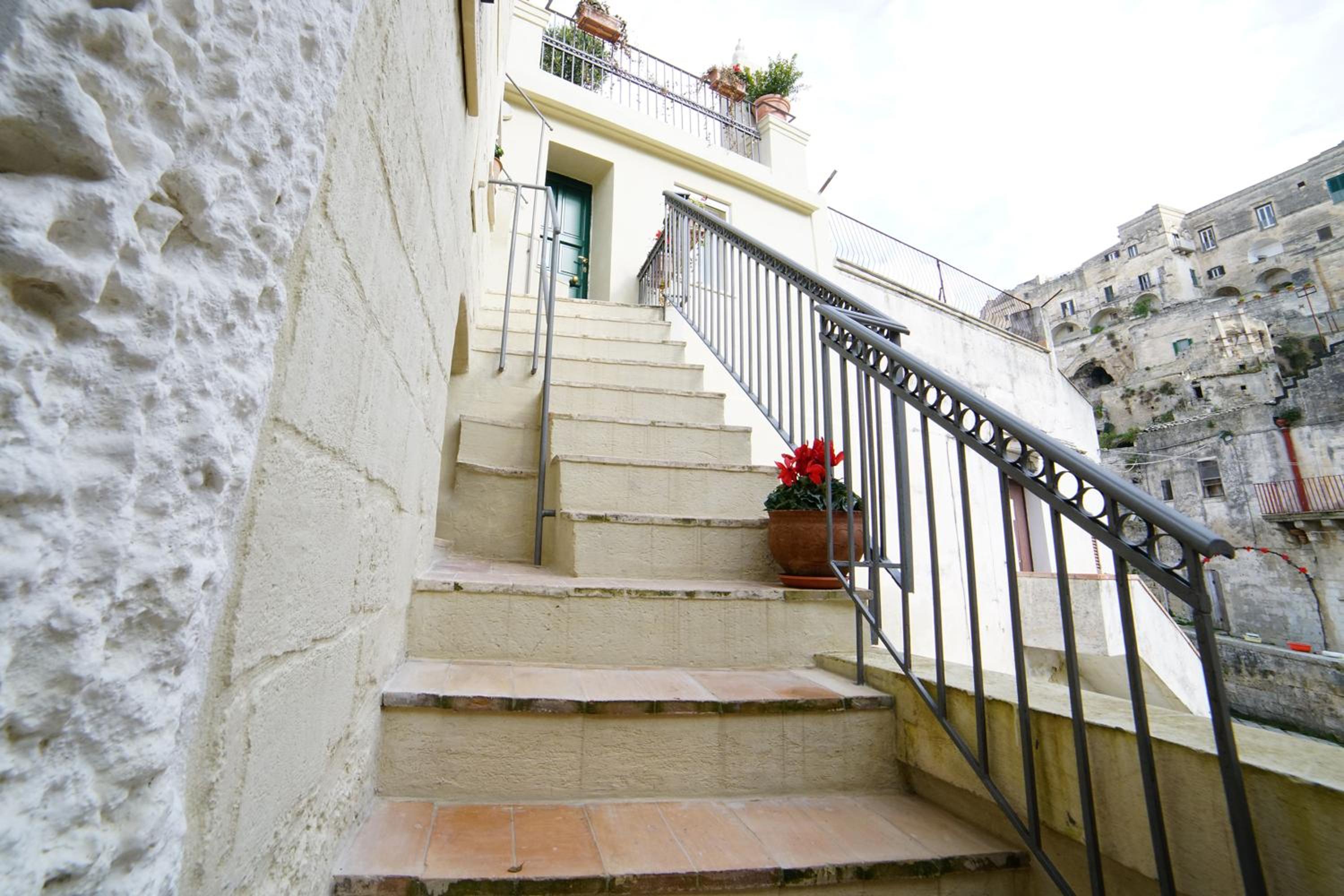 Apartment With Terrace - Photo 9