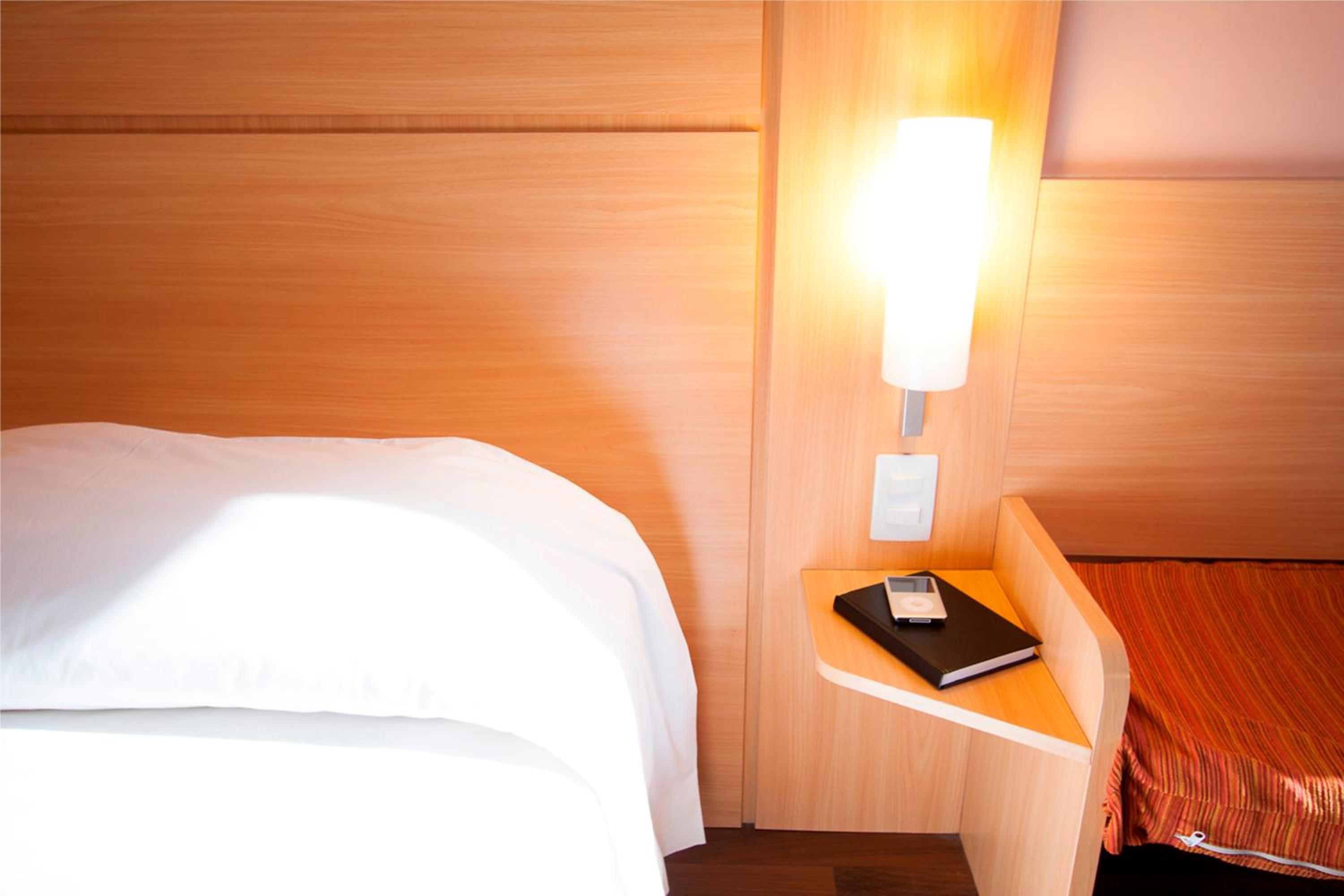 Adapted Standard Room - Photo 2