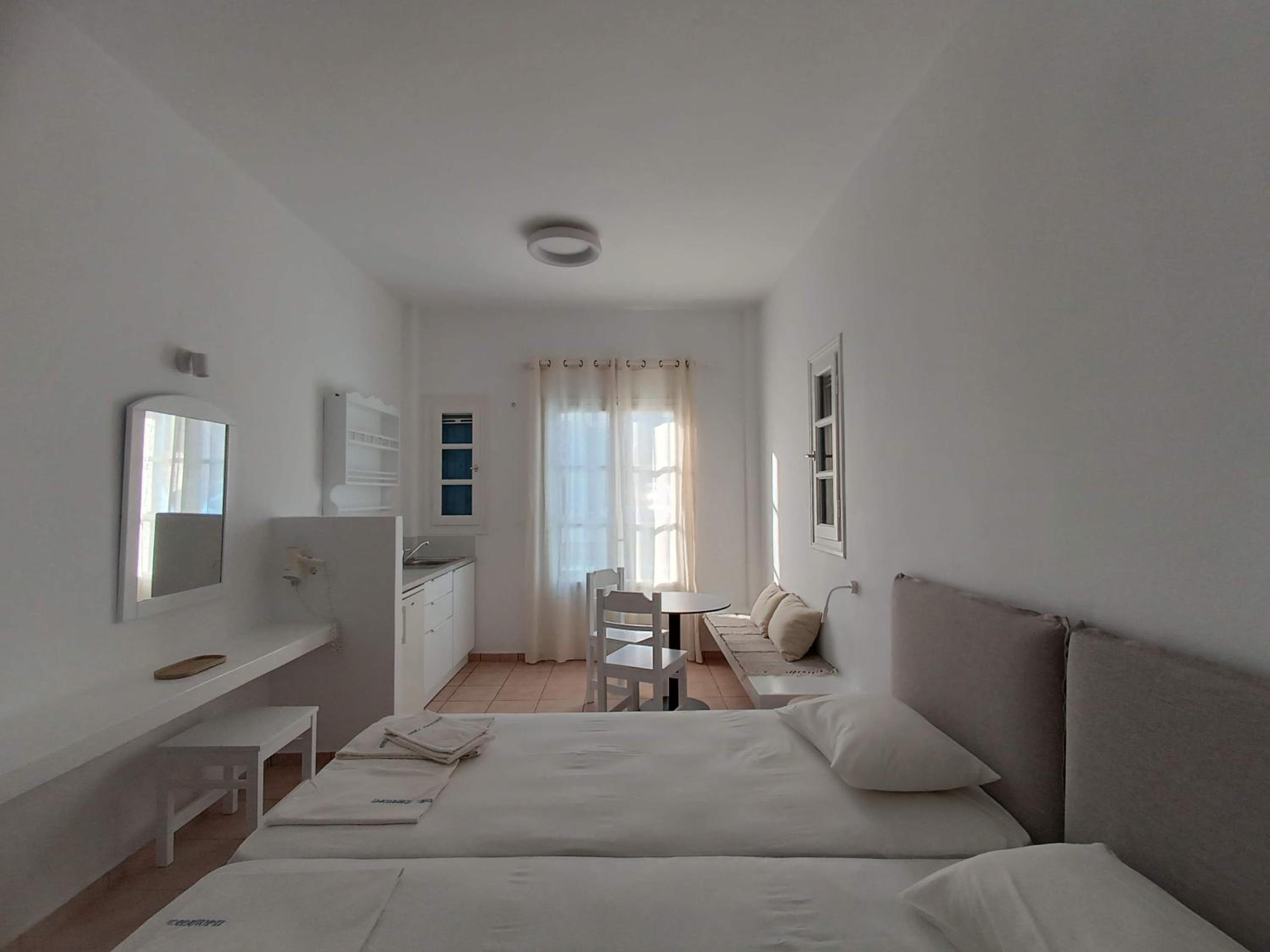 Deluxe Twin Room photo 3