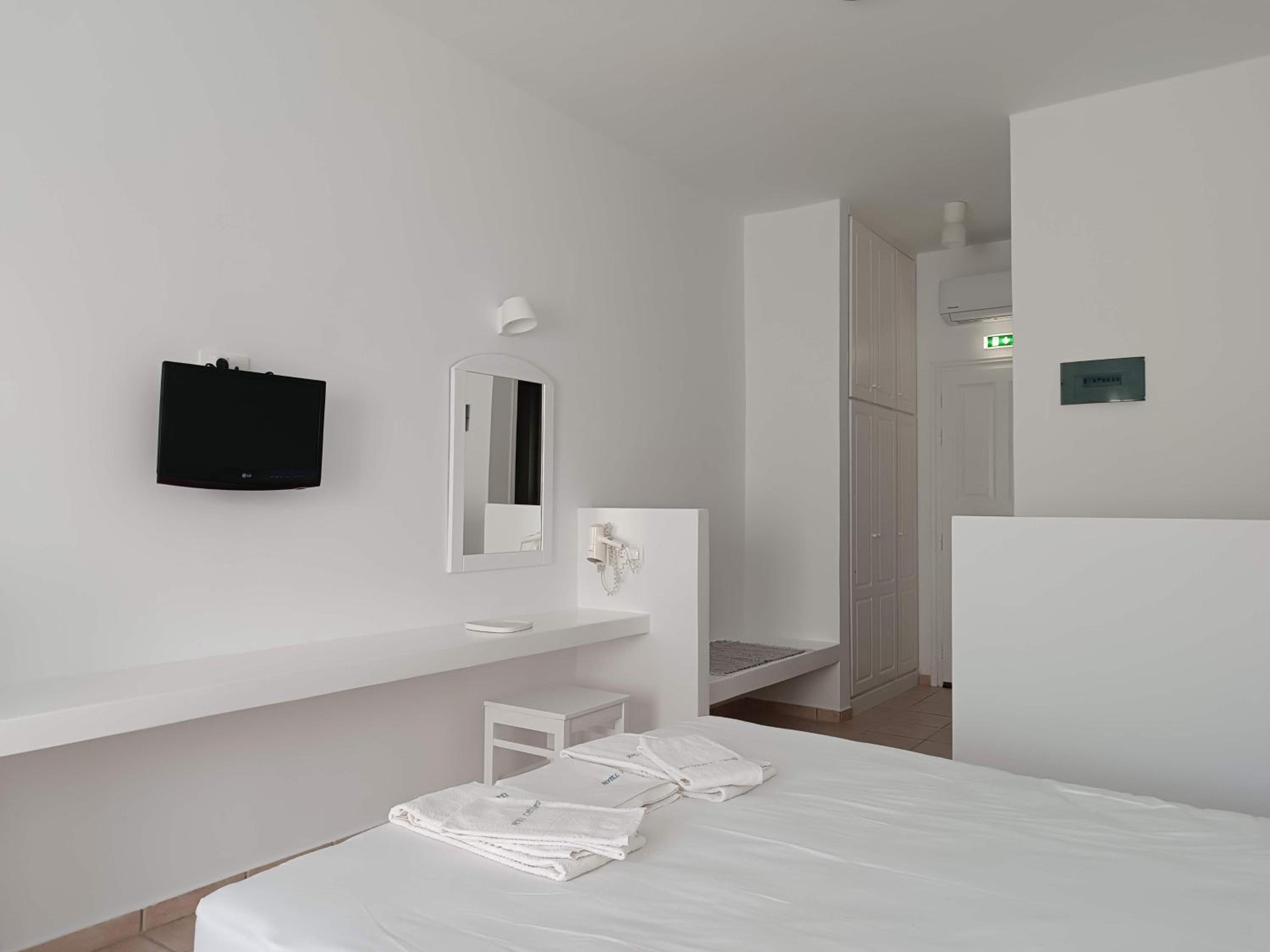 Deluxe Double Room photo 3