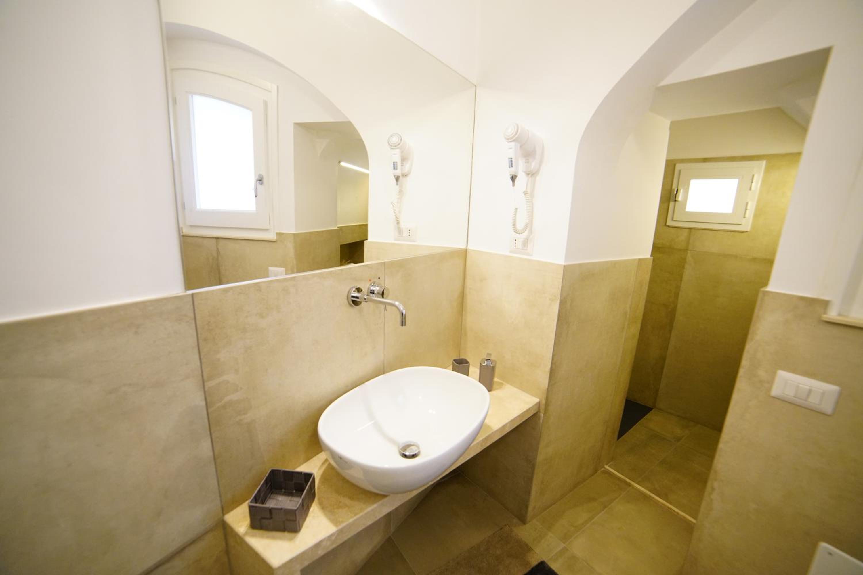 Apartment With Terrace - Photo 7