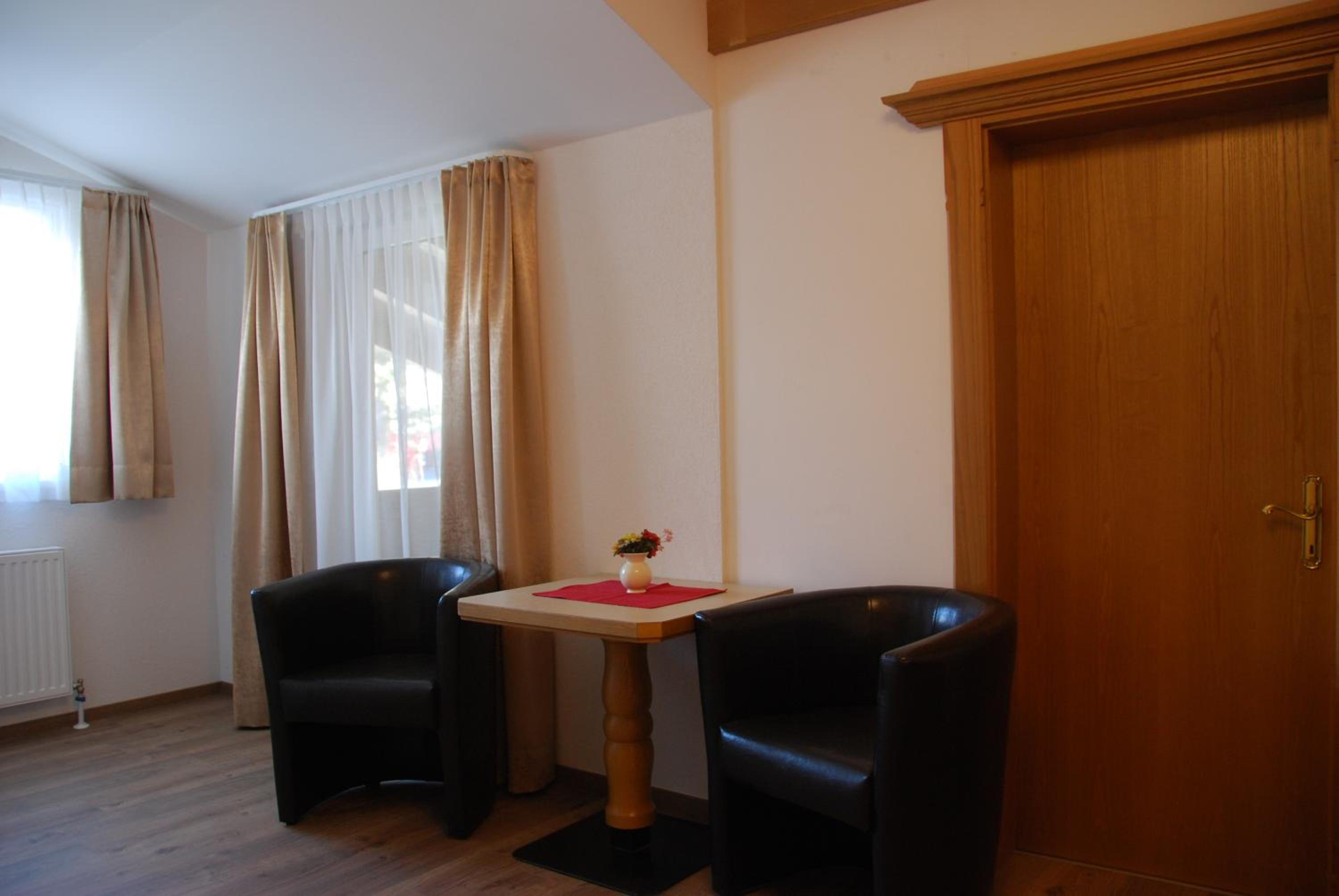 Two-Bedroom Suite photo 3