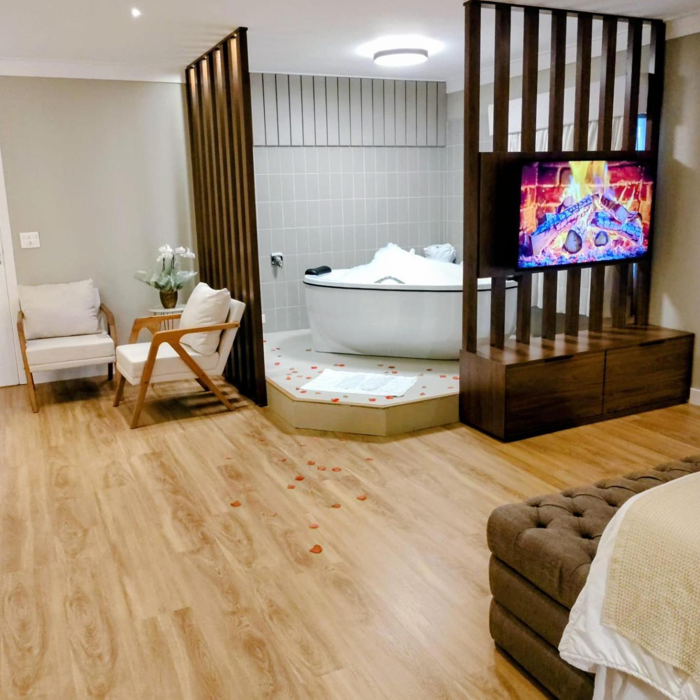 Quarto duplo Máster com Hidromassagem photo 1