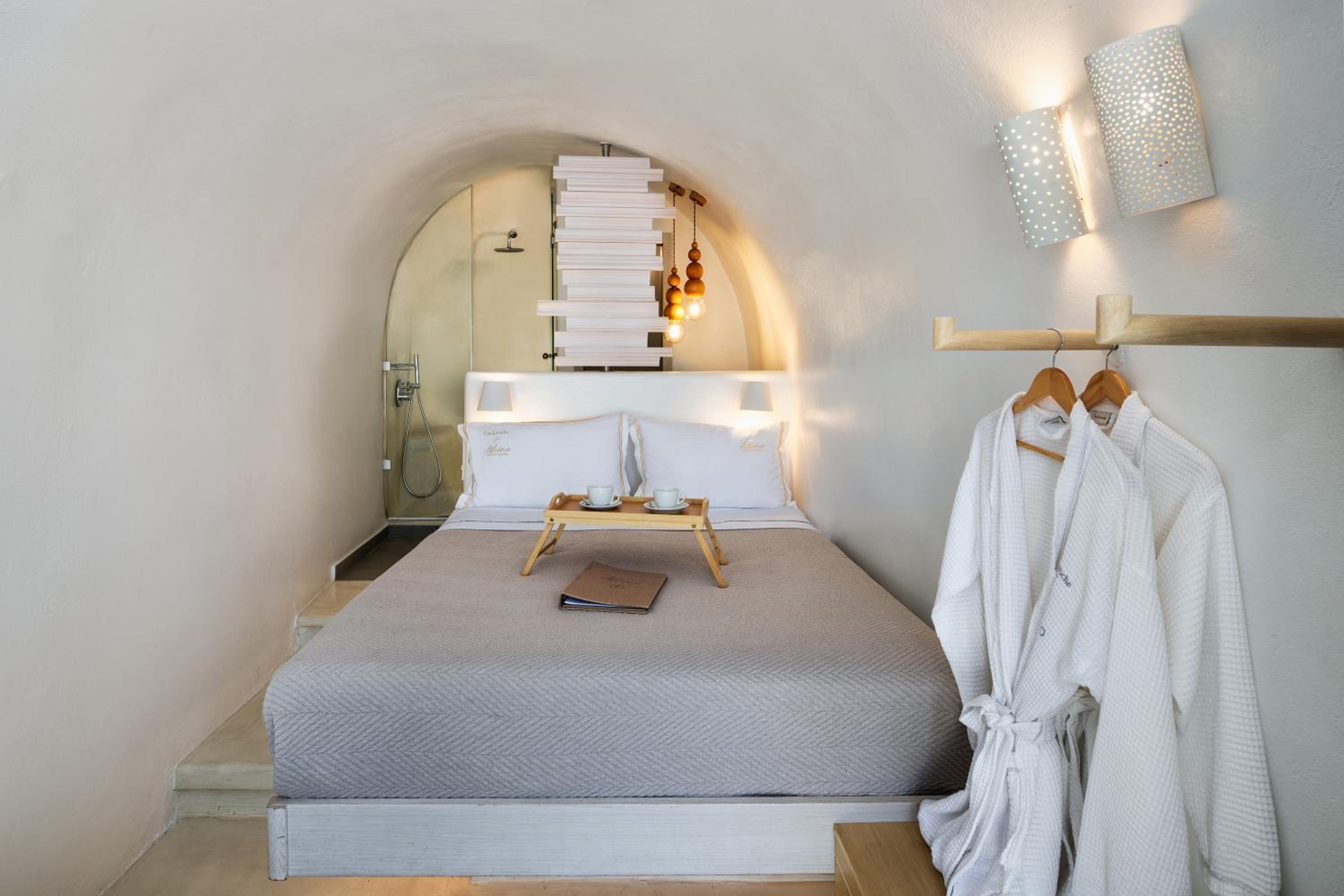 Cozy Suite Outdoor Jacuzzi - Photo 3
