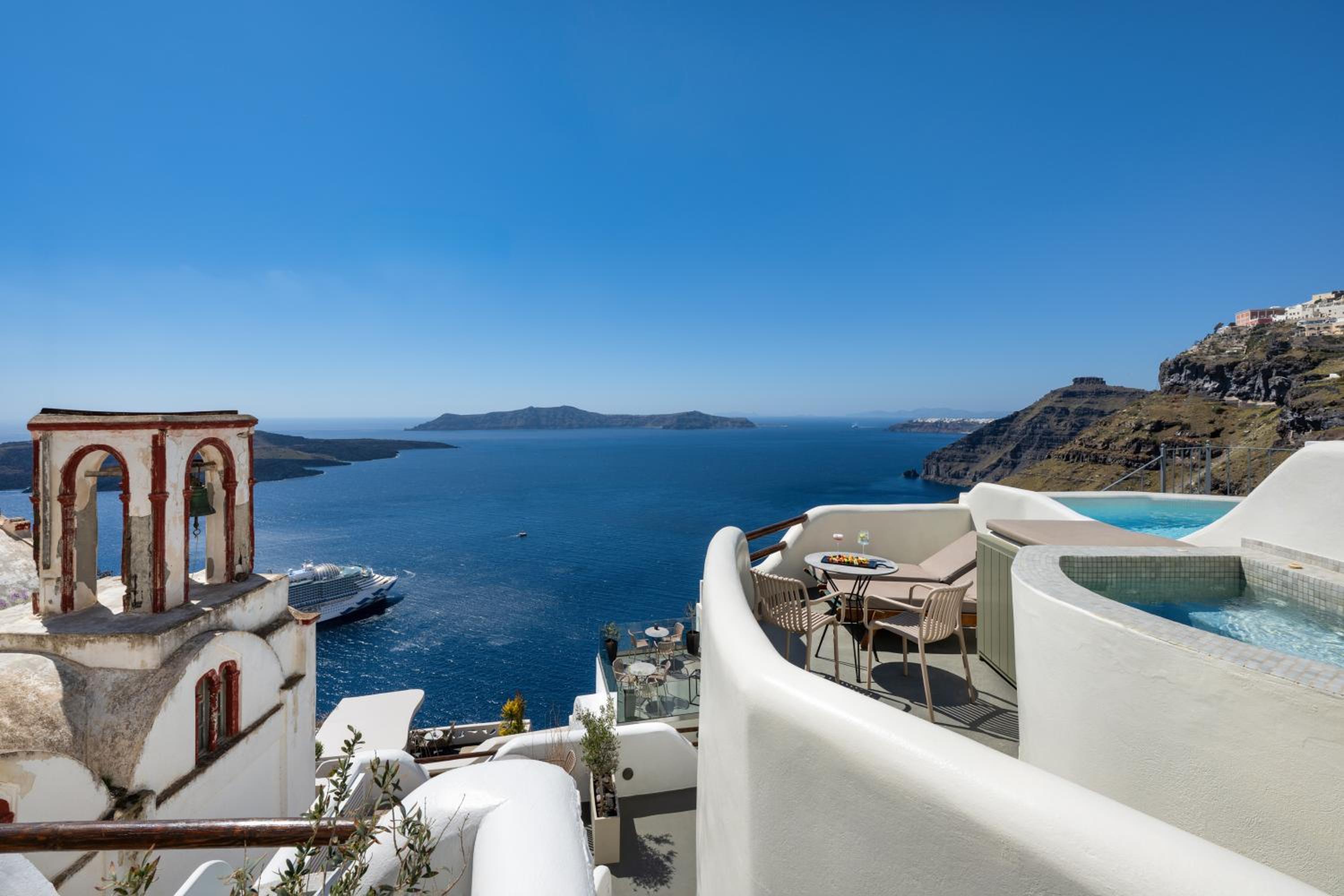 Cozy Suite Outdoor Jacuzzi - Photo 10