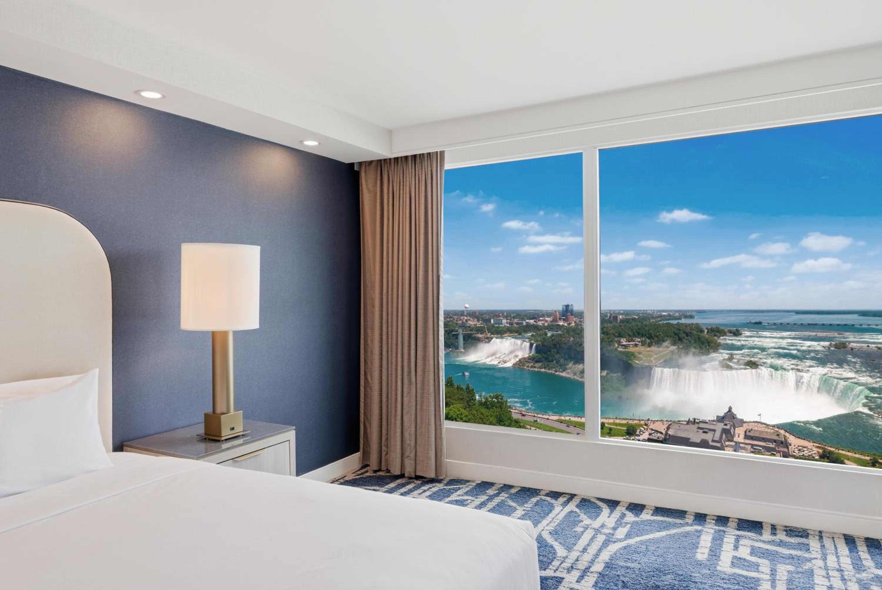 Premium Fallsview Suite | Two Queen Beds |(High Floor)